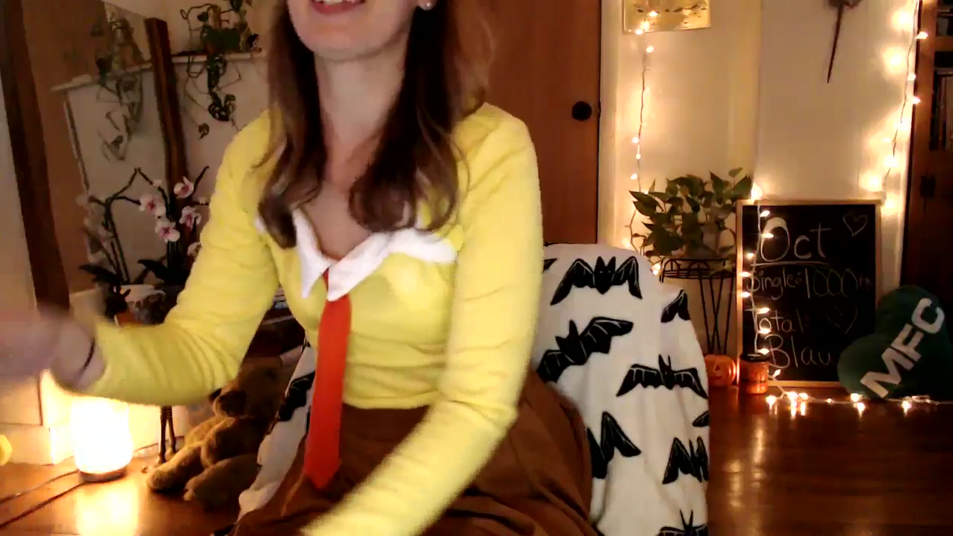 Gallery image thumbnail from WildflowerEm's myfreecams stream on, 10/30/2025, 19:18 image 2 of 20