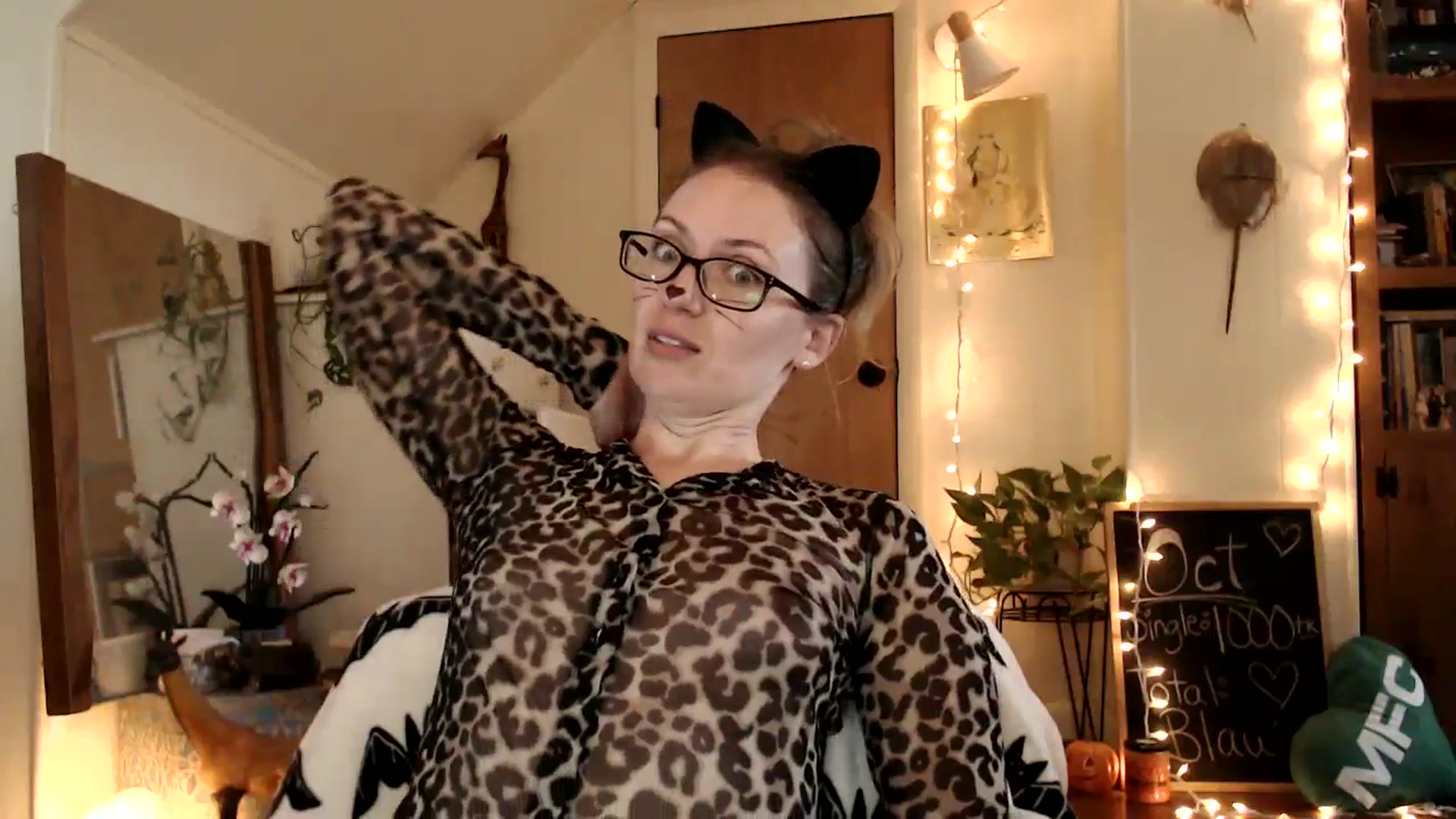 Gallery image thumbnail from WildflowerEm's myfreecams stream on, 10/31/2025, 19:10 image 2 of 20