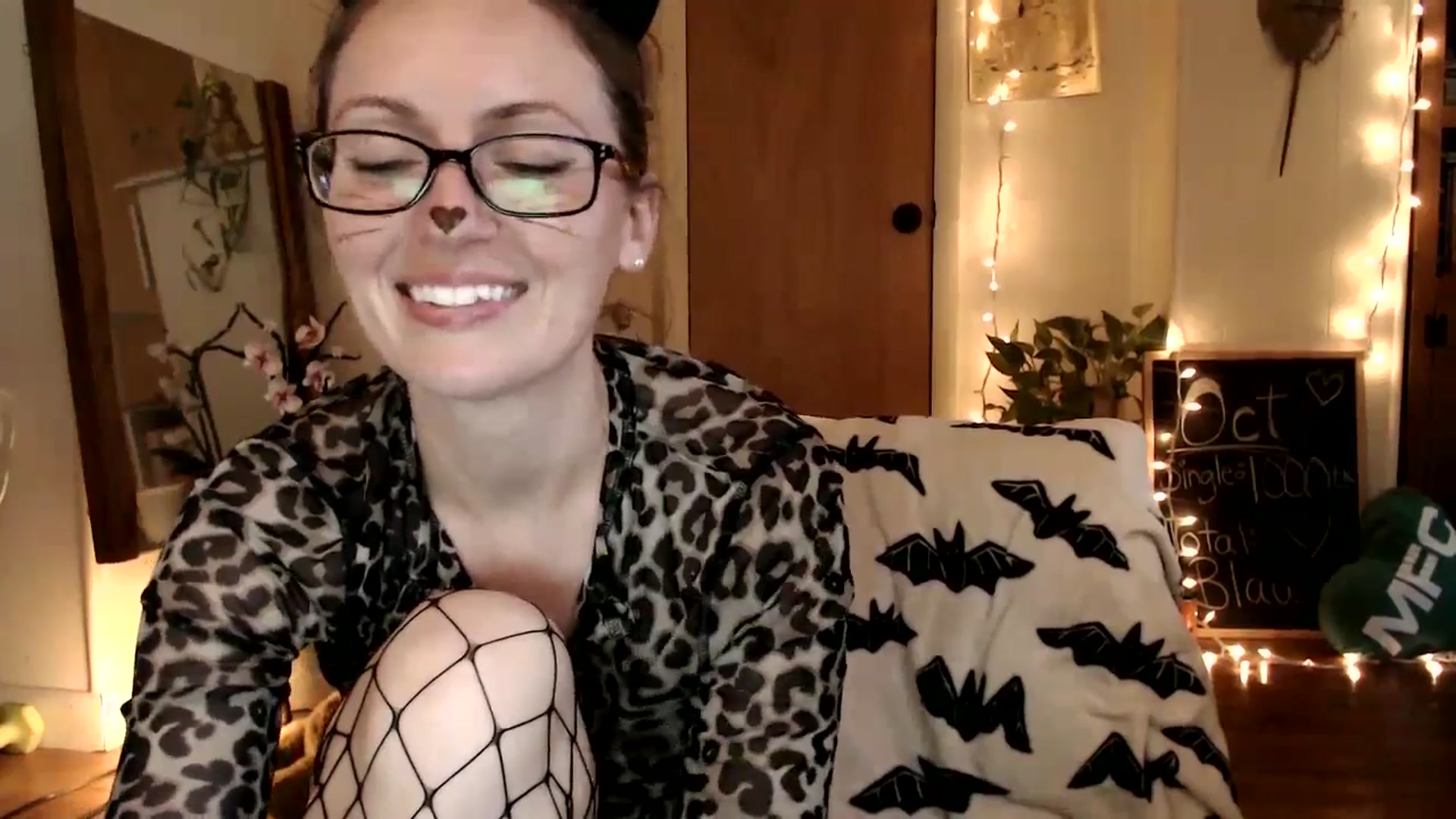 Gallery image thumbnail from WildflowerEm's myfreecams stream on, 10/31/2025, 19:10 image 13 of 20