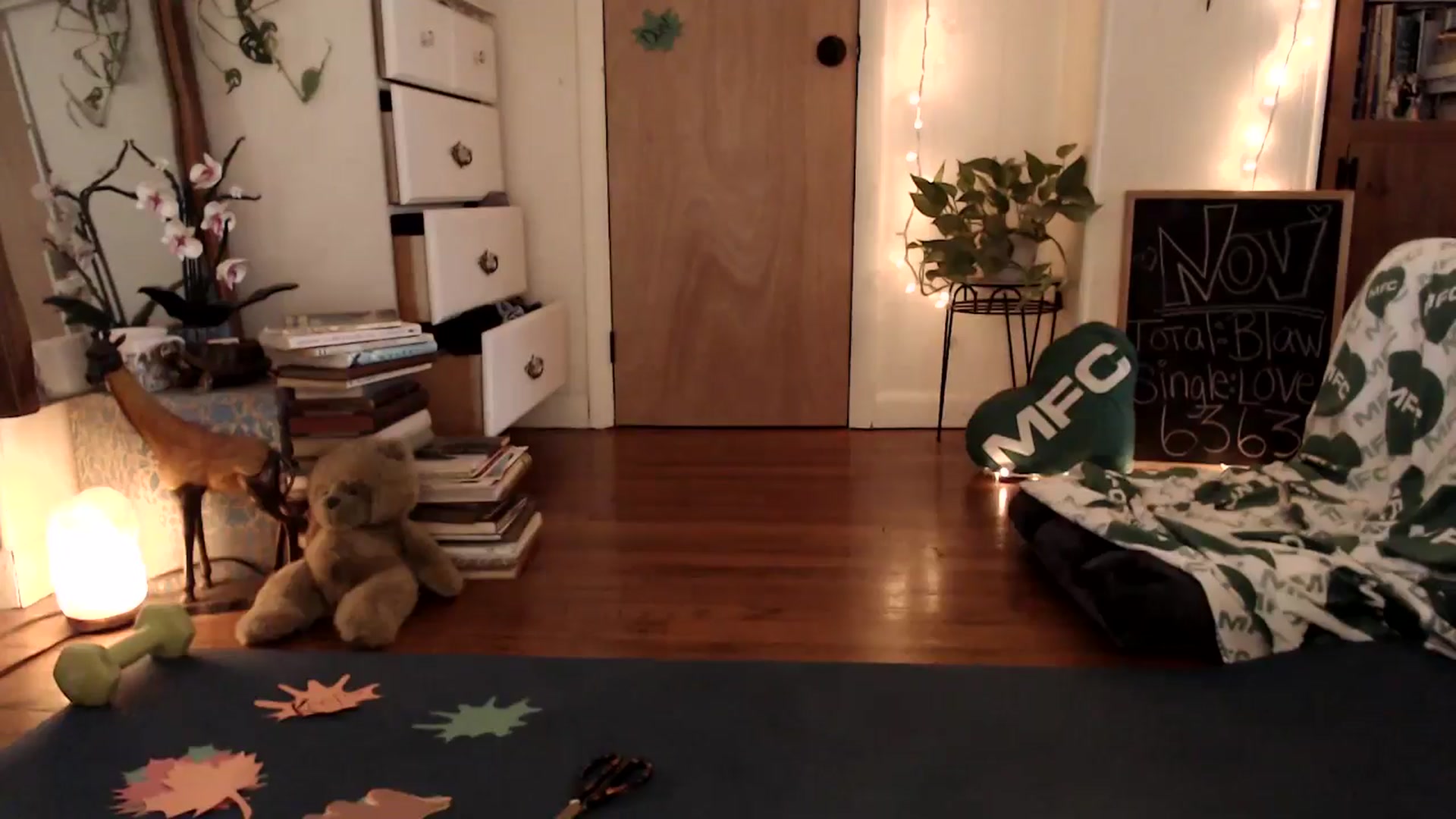 Gallery image thumbnail from WildflowerEm's myfreecams stream on, 11/05/2025, 20:18 image 13 of 20