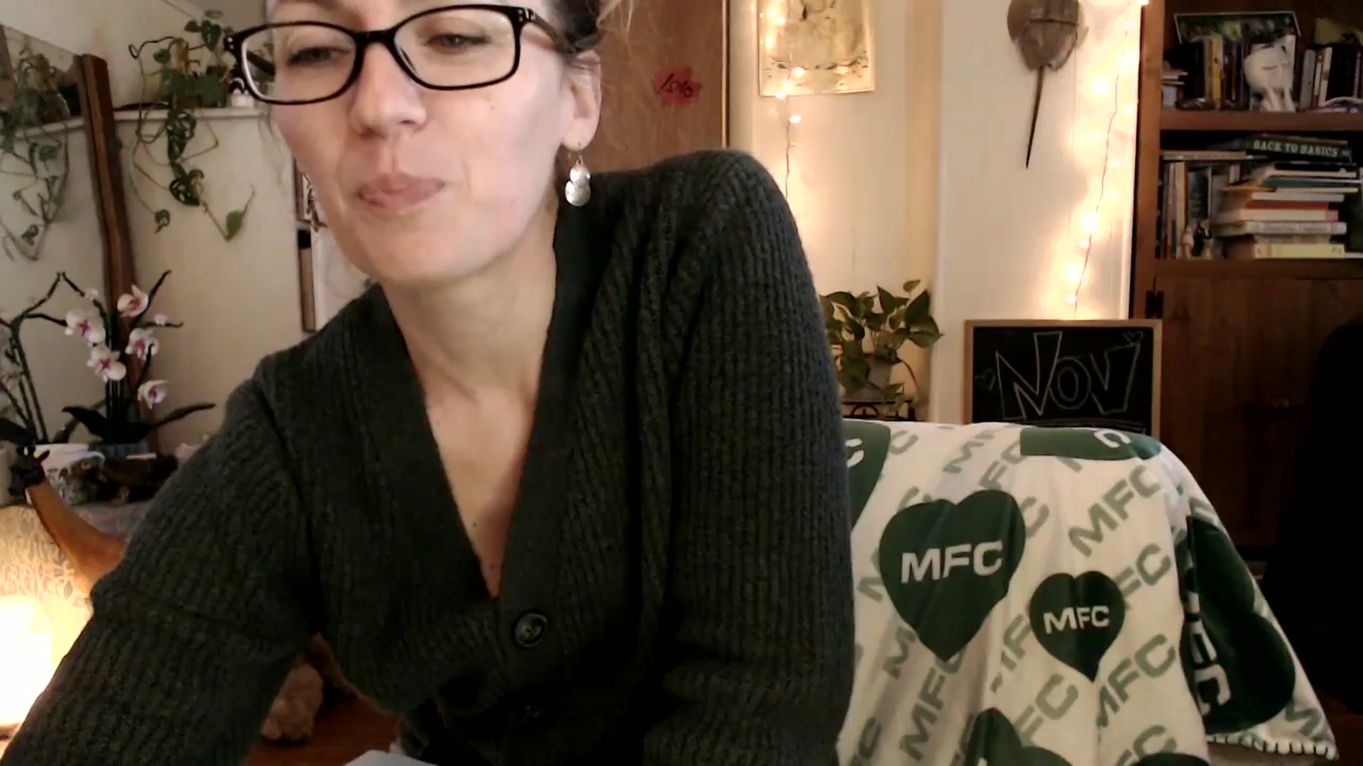 Gallery image thumbnail from WildflowerEm's myfreecams stream on, 11/07/2025, 19:28 image 10 of 20