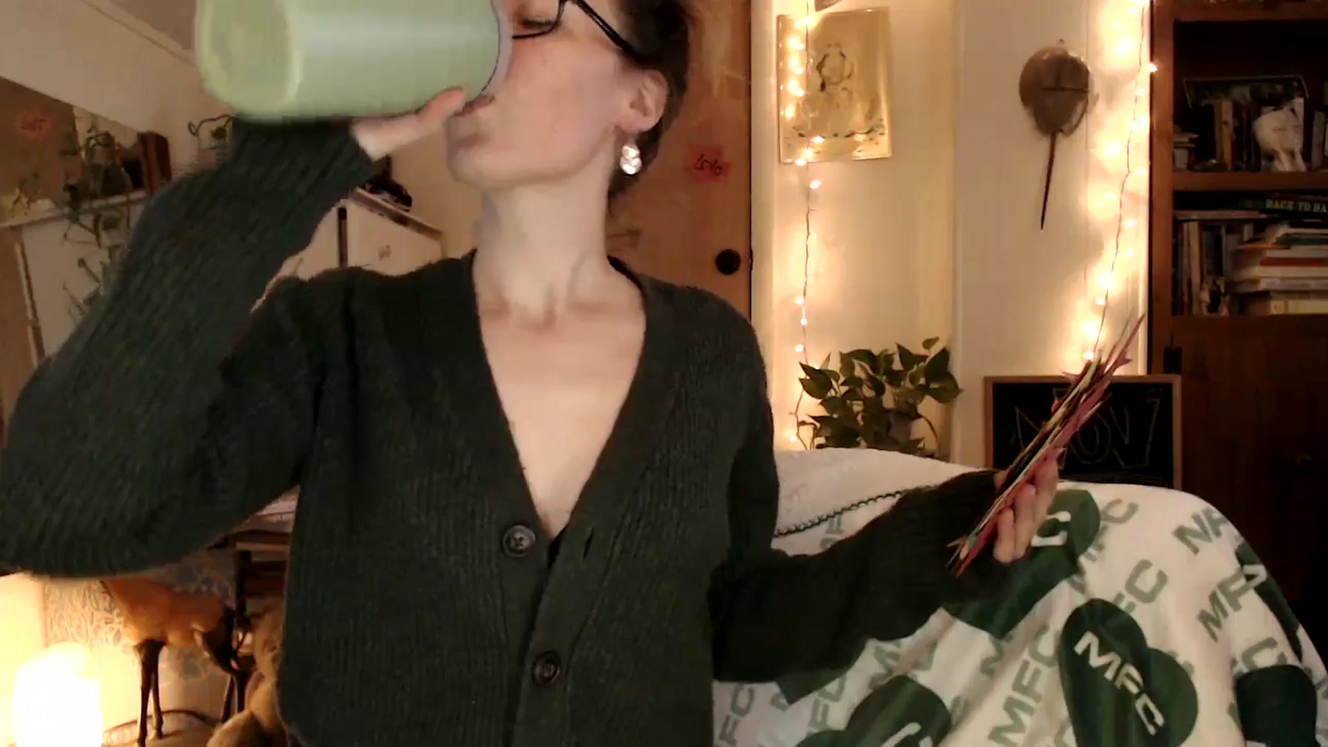 Gallery image thumbnail from WildflowerEm's myfreecams stream on, 11/07/2025, 20:09 image 7 of 20