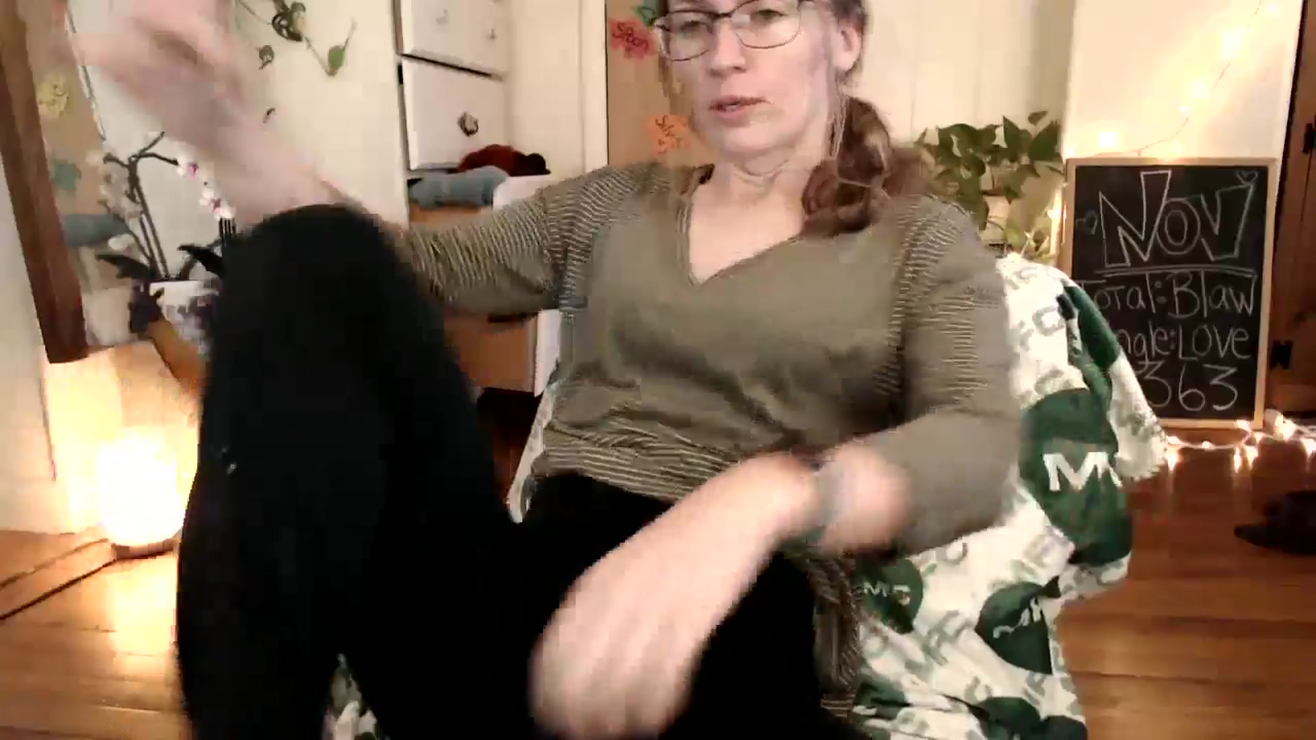 Gallery image thumbnail from WildflowerEm's myfreecams stream on, 11/12/2025, 19:19 image 15 of 20