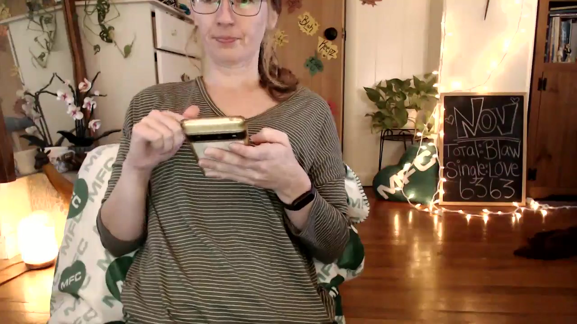 Gallery image thumbnail from WildflowerEm's myfreecams stream on, 11/12/2025, 19:19 image 9 of 20