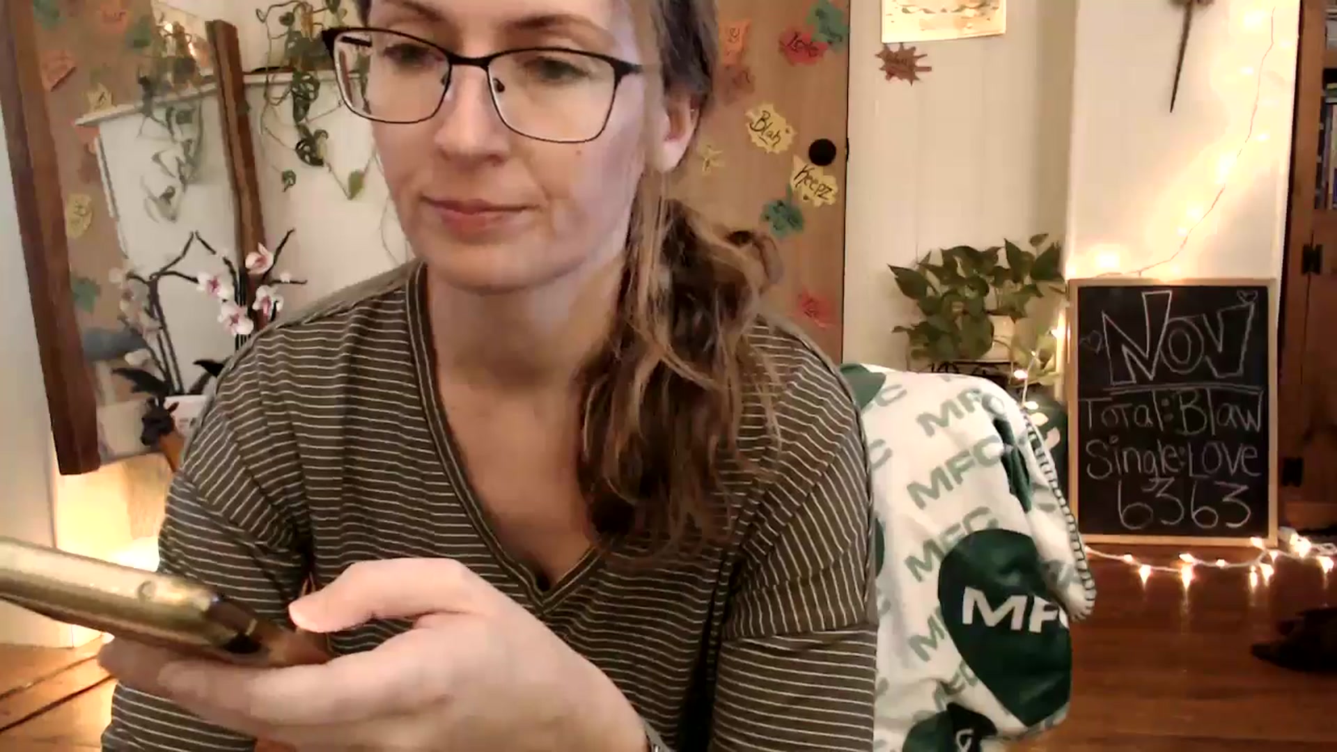Gallery image thumbnail from WildflowerEm's myfreecams stream on, 11/12/2025, 19:19 image 19 of 20