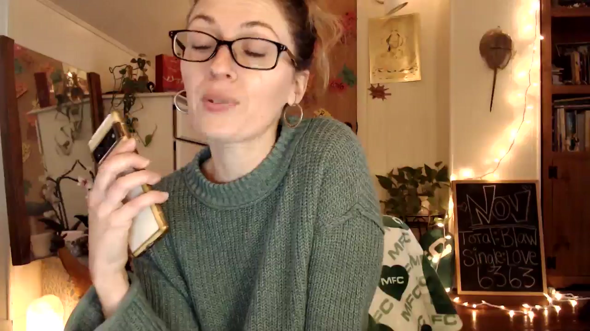 Gallery image thumbnail from WildflowerEm's myfreecams stream on, 11/13/2025, 19:22 image 16 of 20