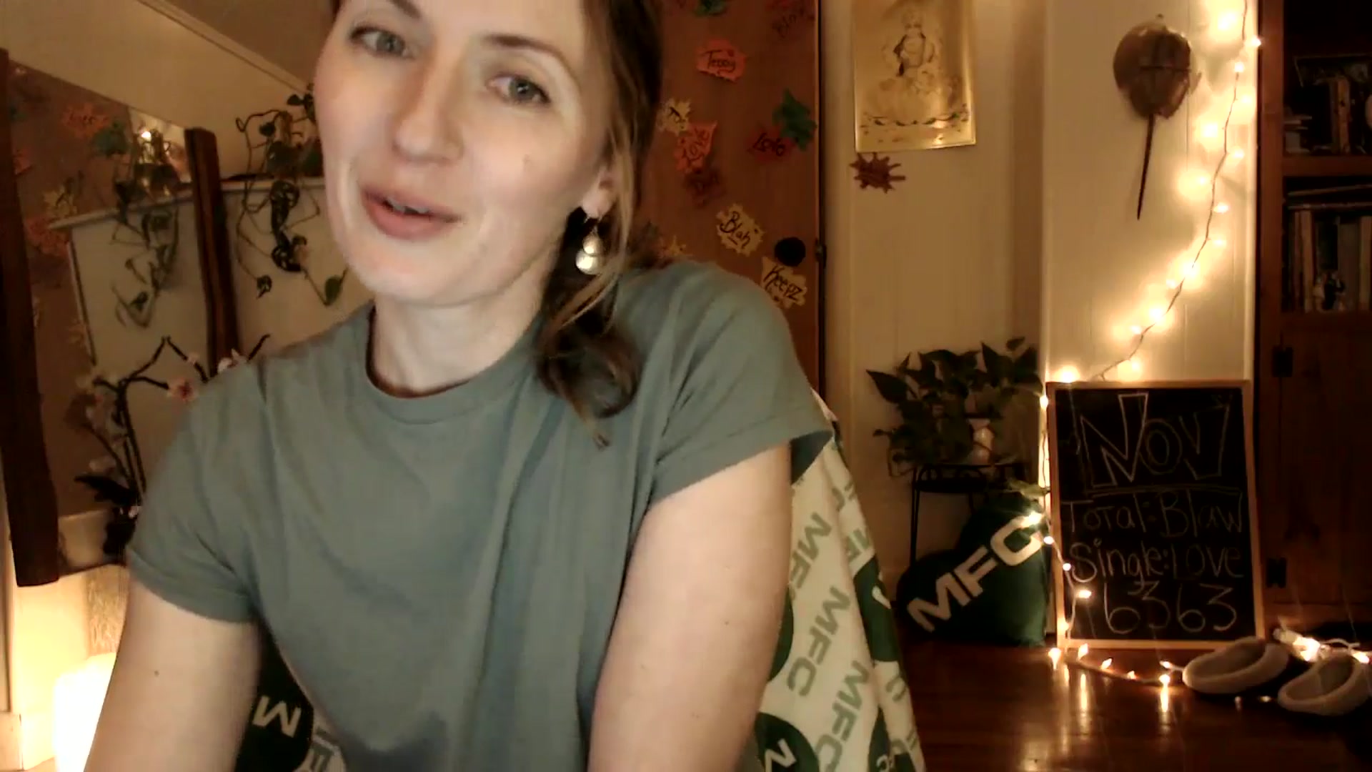 Gallery image thumbnail from WildflowerEm's myfreecams stream on, 11/16/2025, 21:54 image 14 of 20