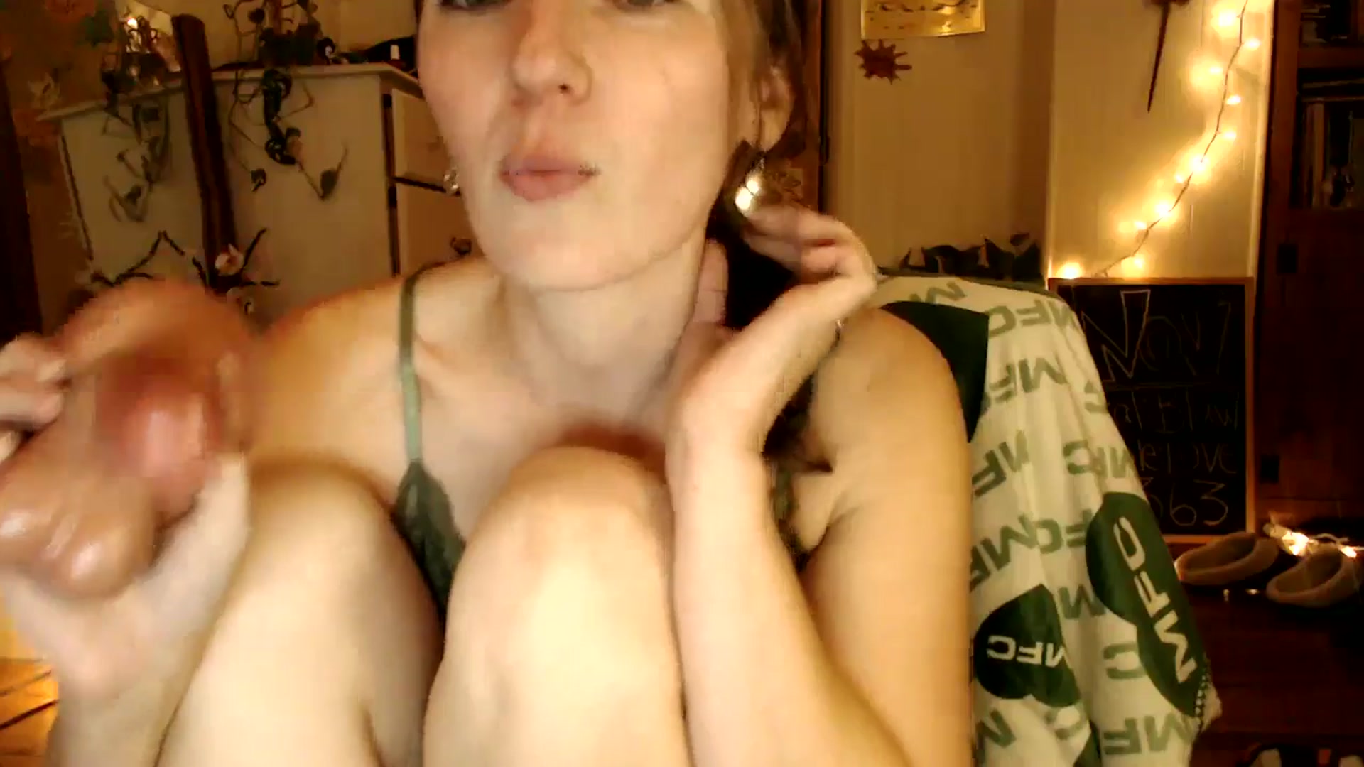 Gallery image thumbnail from WildflowerEm's myfreecams stream on, 11/16/2025, 23:42 image 11 of 20
