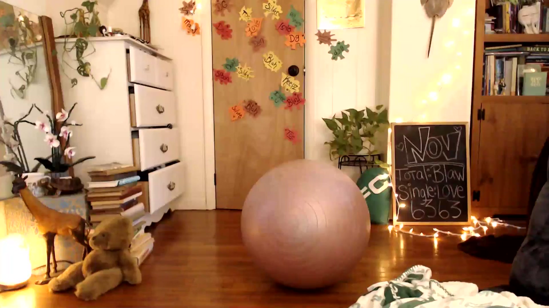 Gallery image thumbnail from WildflowerEm's myfreecams stream on, 11/19/2025, 19:23 image 18 of 20