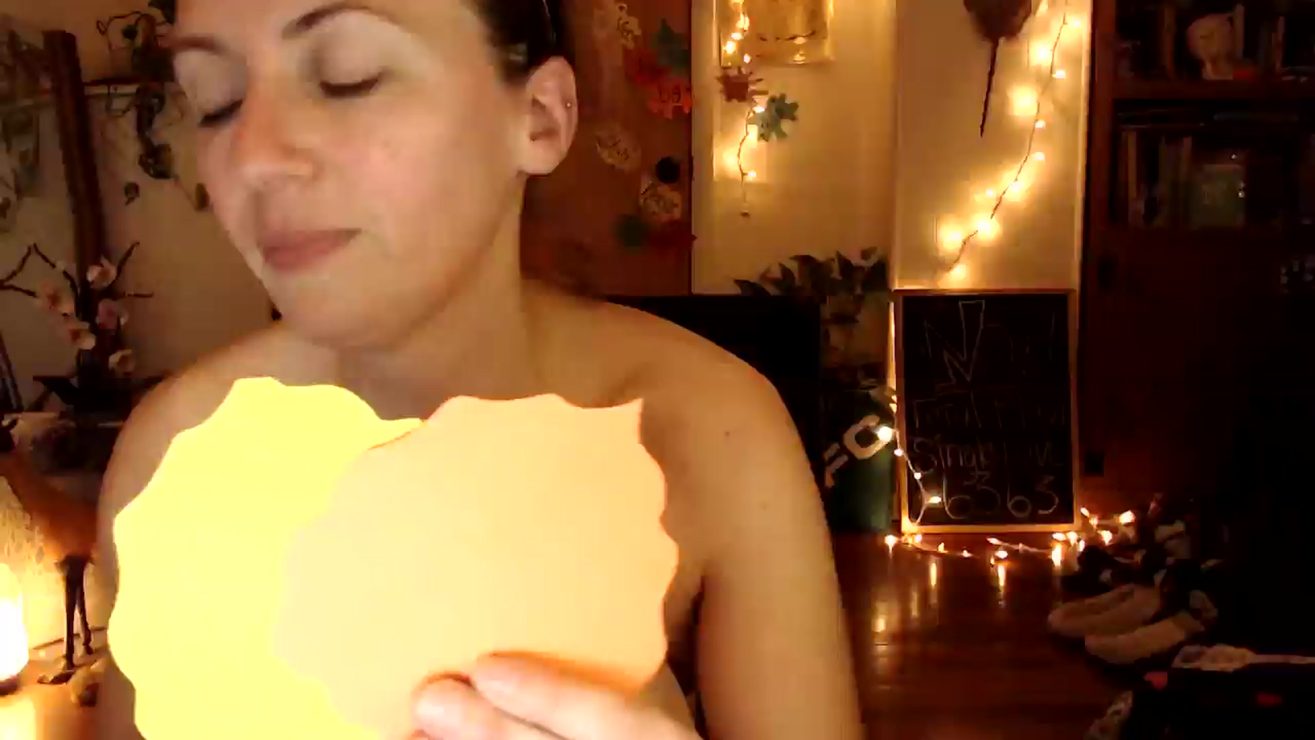 Gallery image thumbnail from WildflowerEm's myfreecams stream on, 11/24/2025, 24:13 image 15 of 20