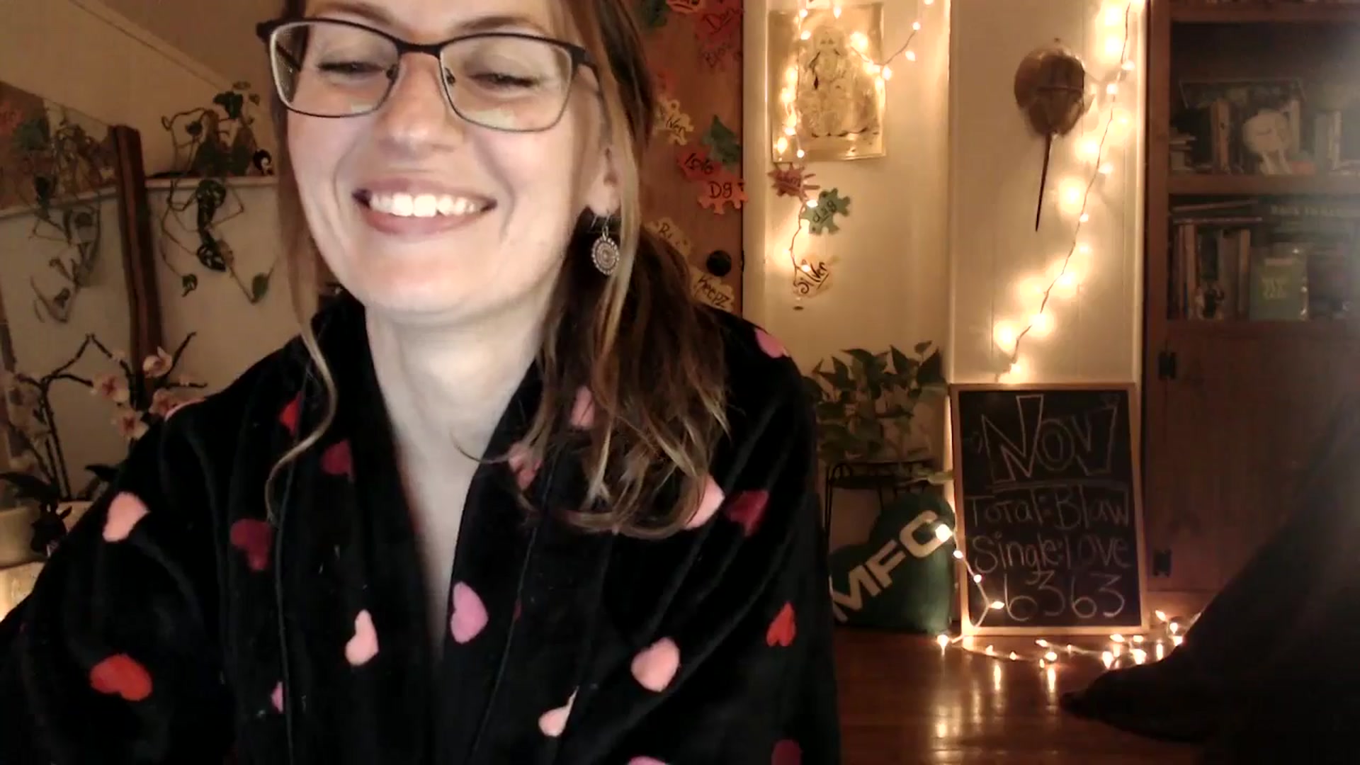 Gallery image thumbnail from WildflowerEm's myfreecams stream on, 11/29/2025, 24:01 image 4 of 20