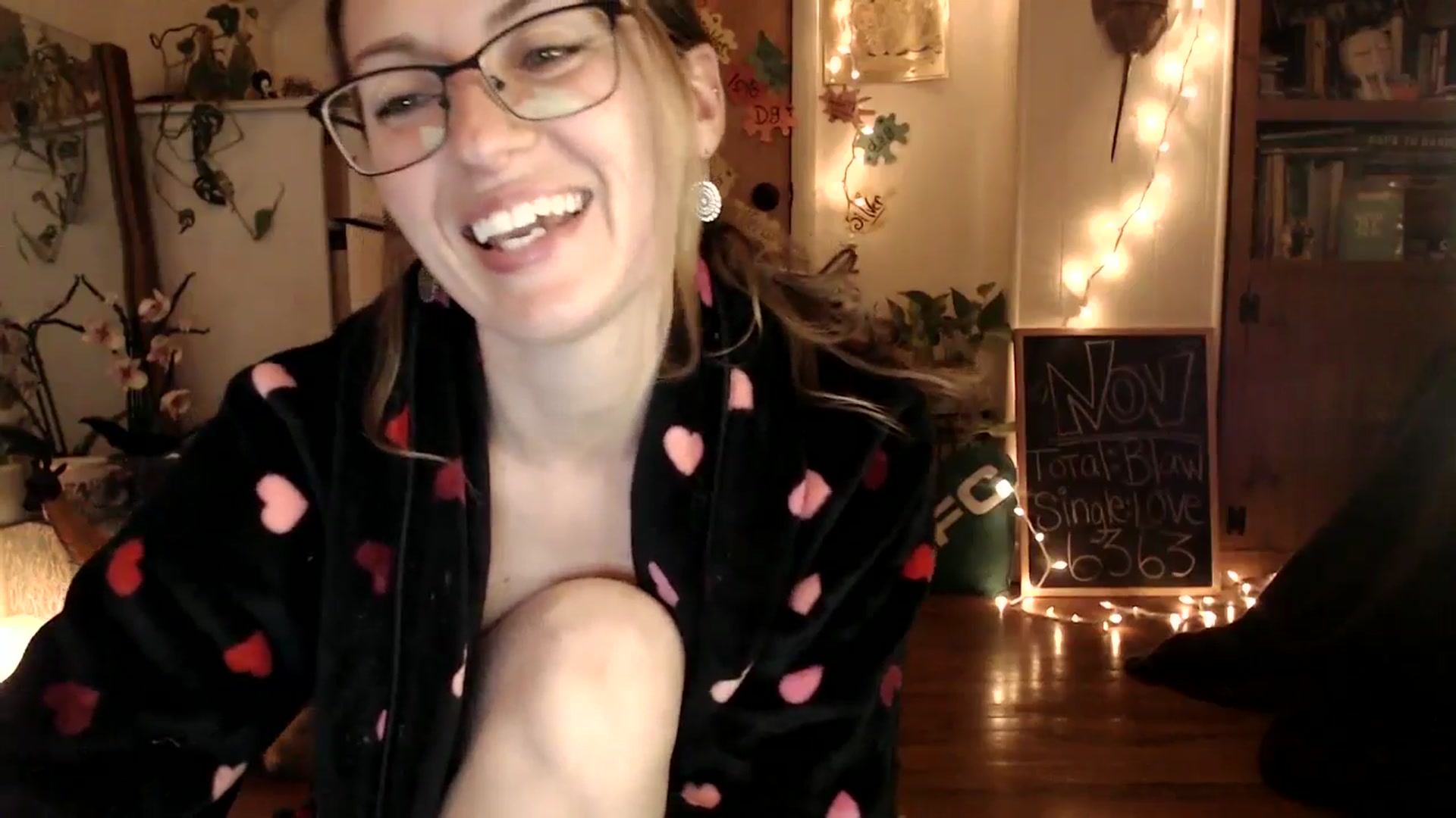 Gallery image thumbnail from WildflowerEm's myfreecams stream on, 11/29/2025, 24:01 image 15 of 20