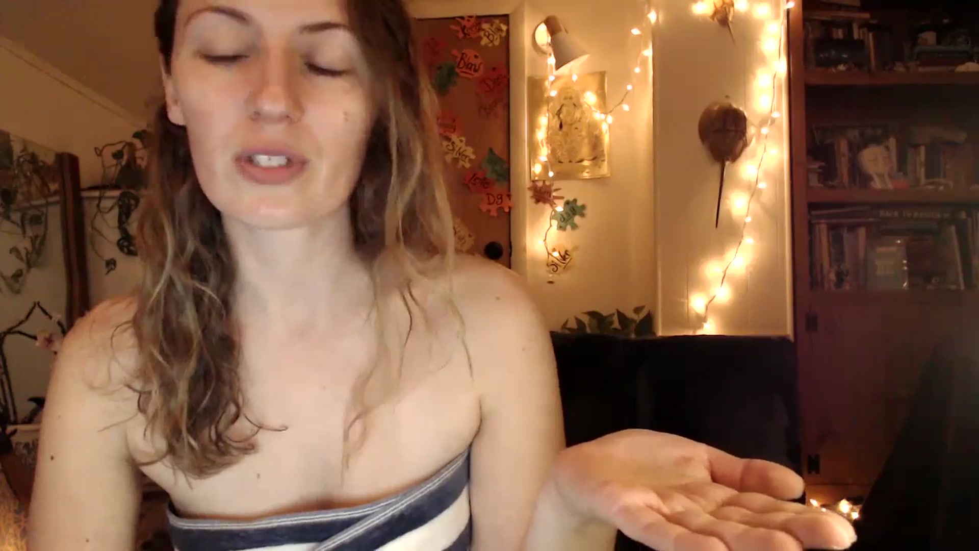 Gallery image thumbnail from WildflowerEm's myfreecams stream on, 11/30/2025, 03:29 image 17 of 20