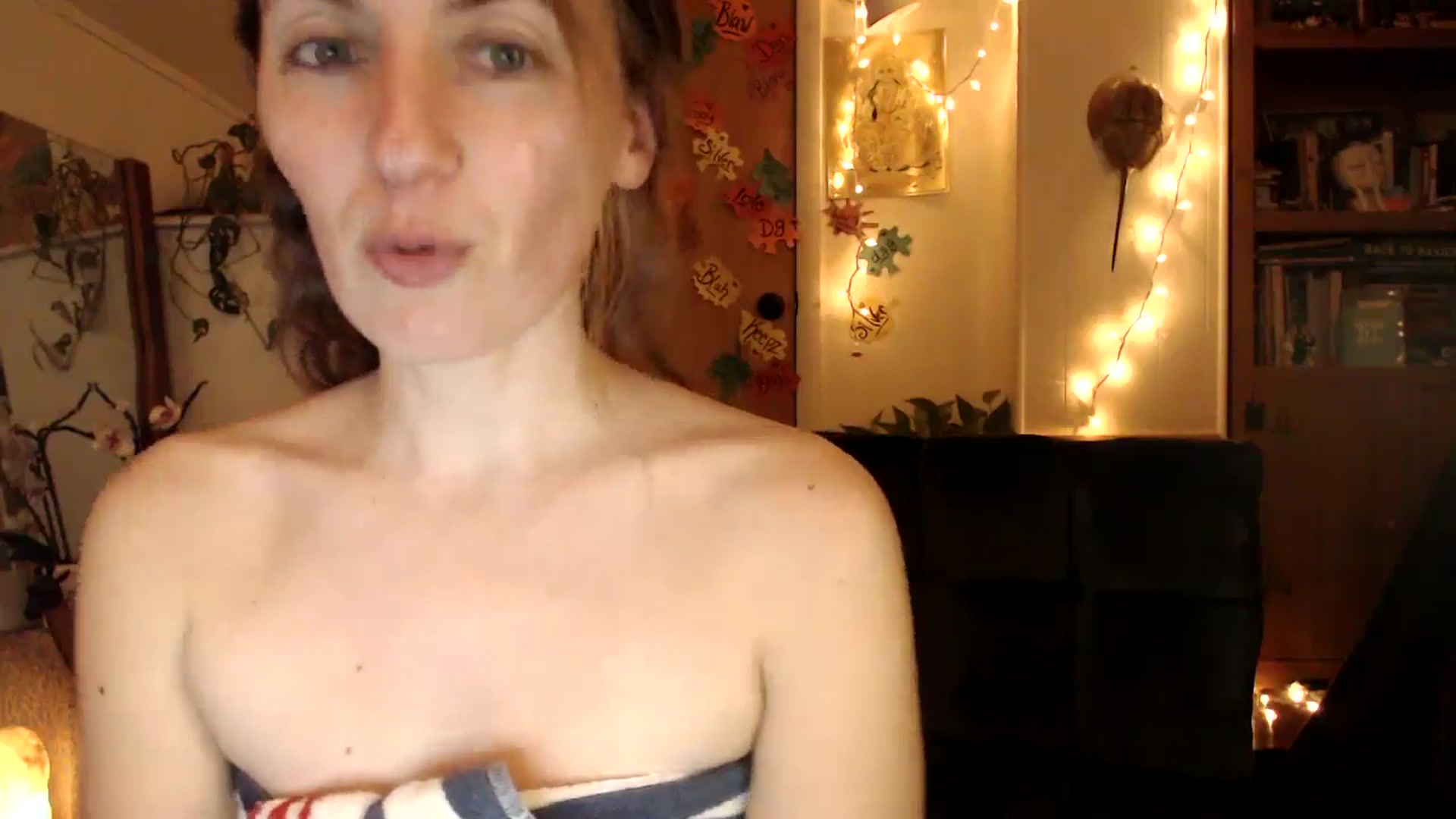 Gallery image thumbnail from WildflowerEm's myfreecams stream on, 11/30/2025, 03:40 image 6 of 20