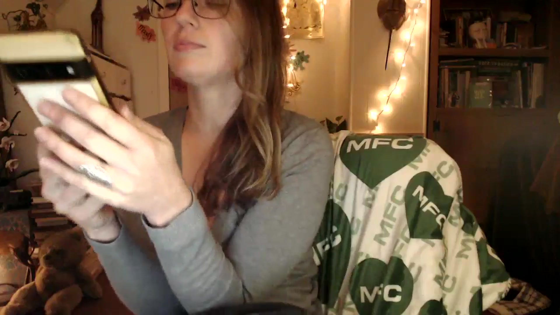 Gallery image thumbnail from WildflowerEm's myfreecams stream on, 12/01/2025, 24:07 image 7 of 20
