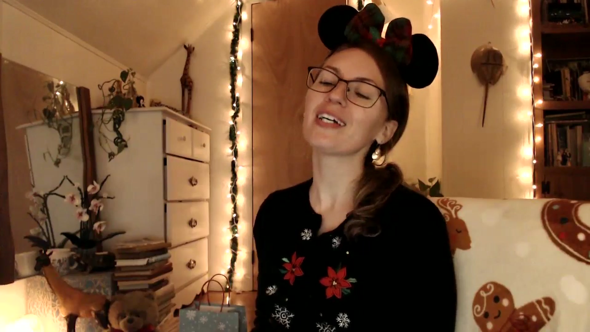 Gallery image thumbnail from WildflowerEm's myfreecams stream on, 12/07/2025, 23:06 image 6 of 20