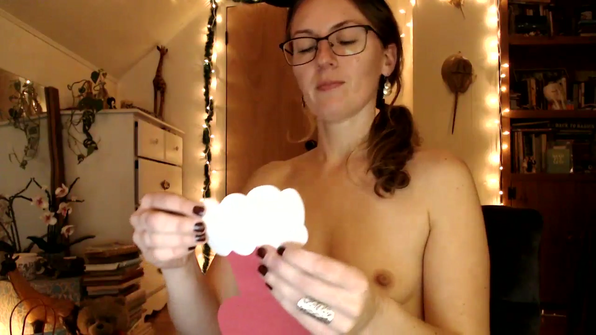 Gallery image thumbnail from WildflowerEm's myfreecams stream on, 12/07/2025, 23:06 image 17 of 20