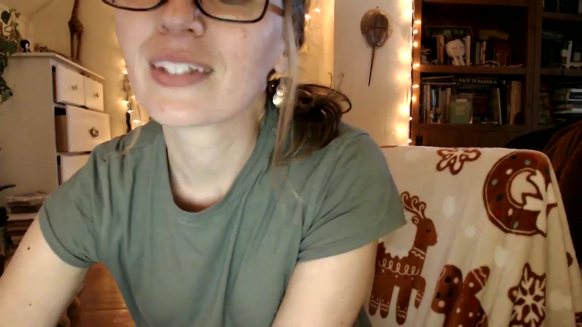 Gallery image thumbnail from WildflowerEm's myfreecams stream on, 12/11/2025, 20:22 image 16 of 20