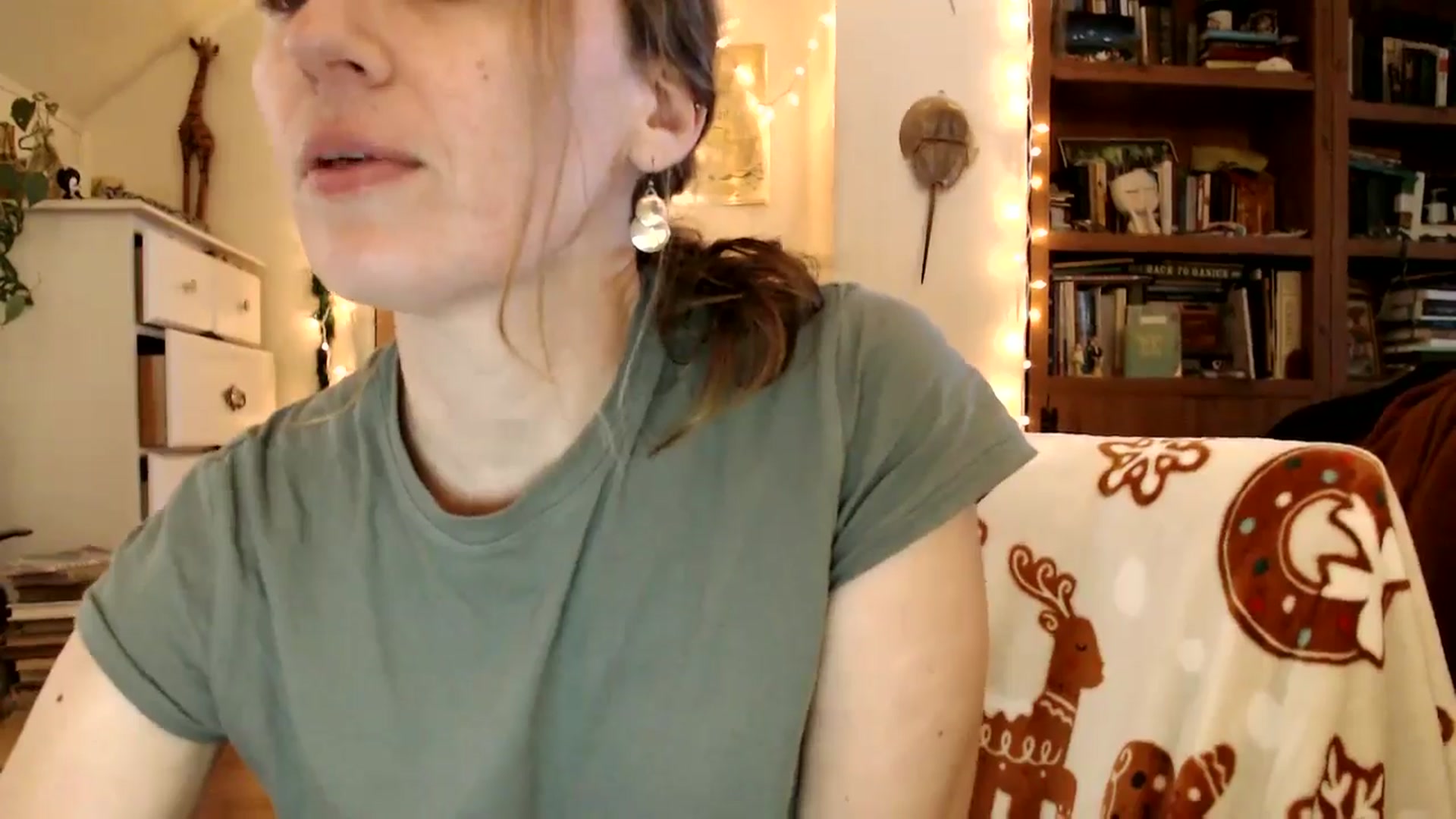 Gallery image thumbnail from WildflowerEm's myfreecams stream on, 12/11/2025, 20:22 image 15 of 20