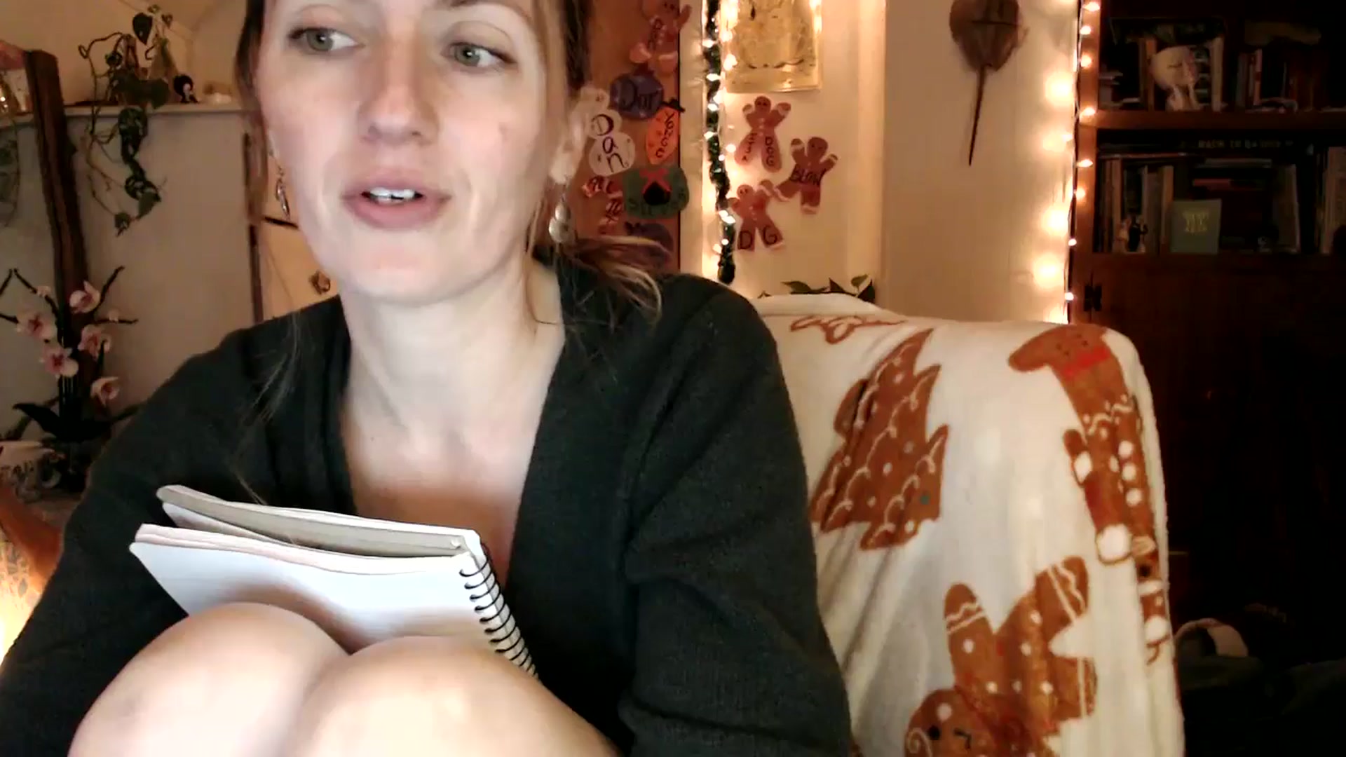 Gallery image thumbnail from WildflowerEm's myfreecams stream on, 12/21/2025, 23:07 image 11 of 20