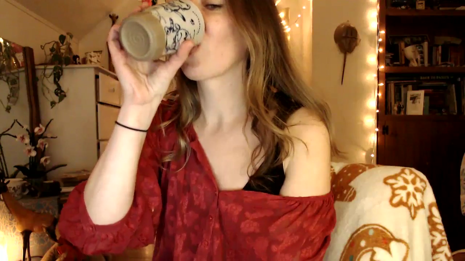 Gallery image thumbnail from WildflowerEm's myfreecams stream on, 12/31/2025, 24:51 image 3 of 20