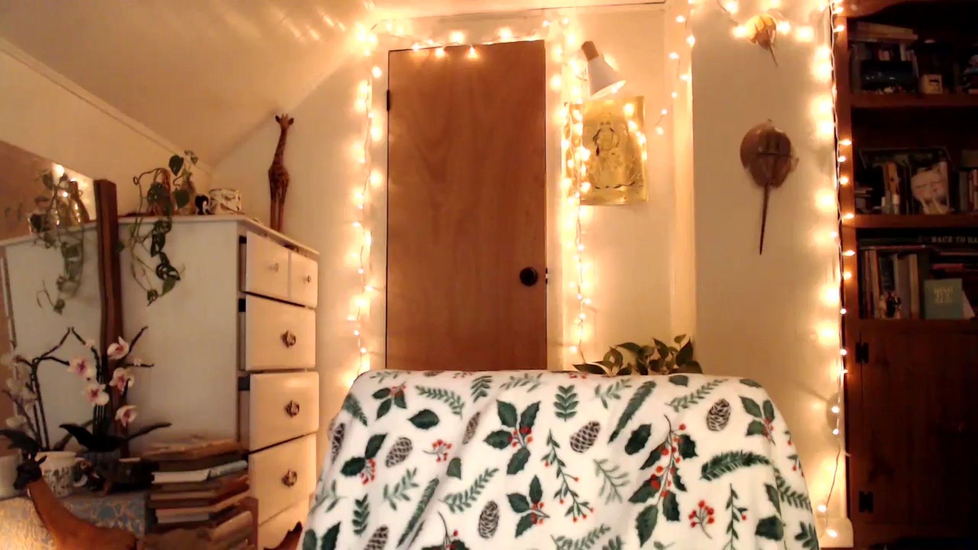Gallery image thumbnail from WildflowerEm's myfreecams stream on, 01/17/2026, 24:36 image 5 of 20
