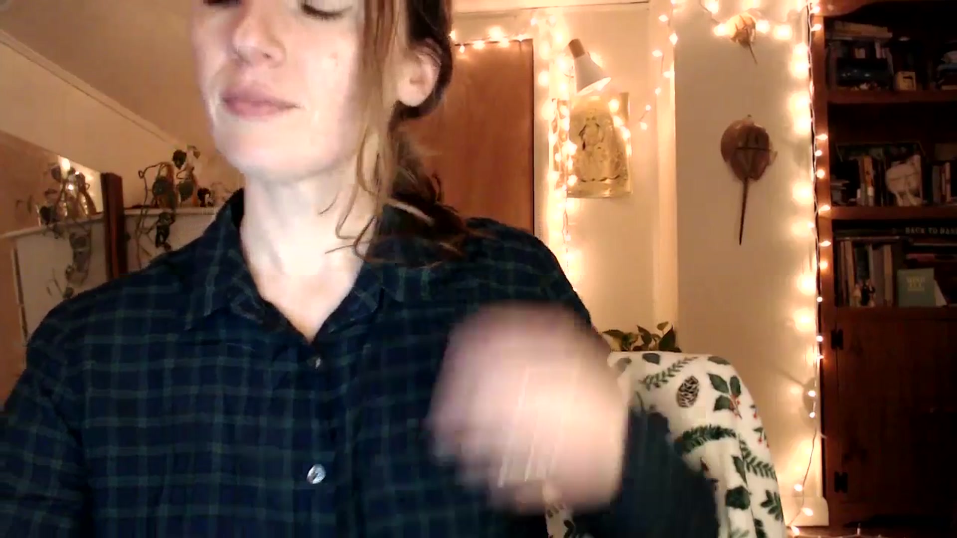 Gallery image thumbnail from WildflowerEm's myfreecams stream on, 01/17/2026, 24:36 image 3 of 20