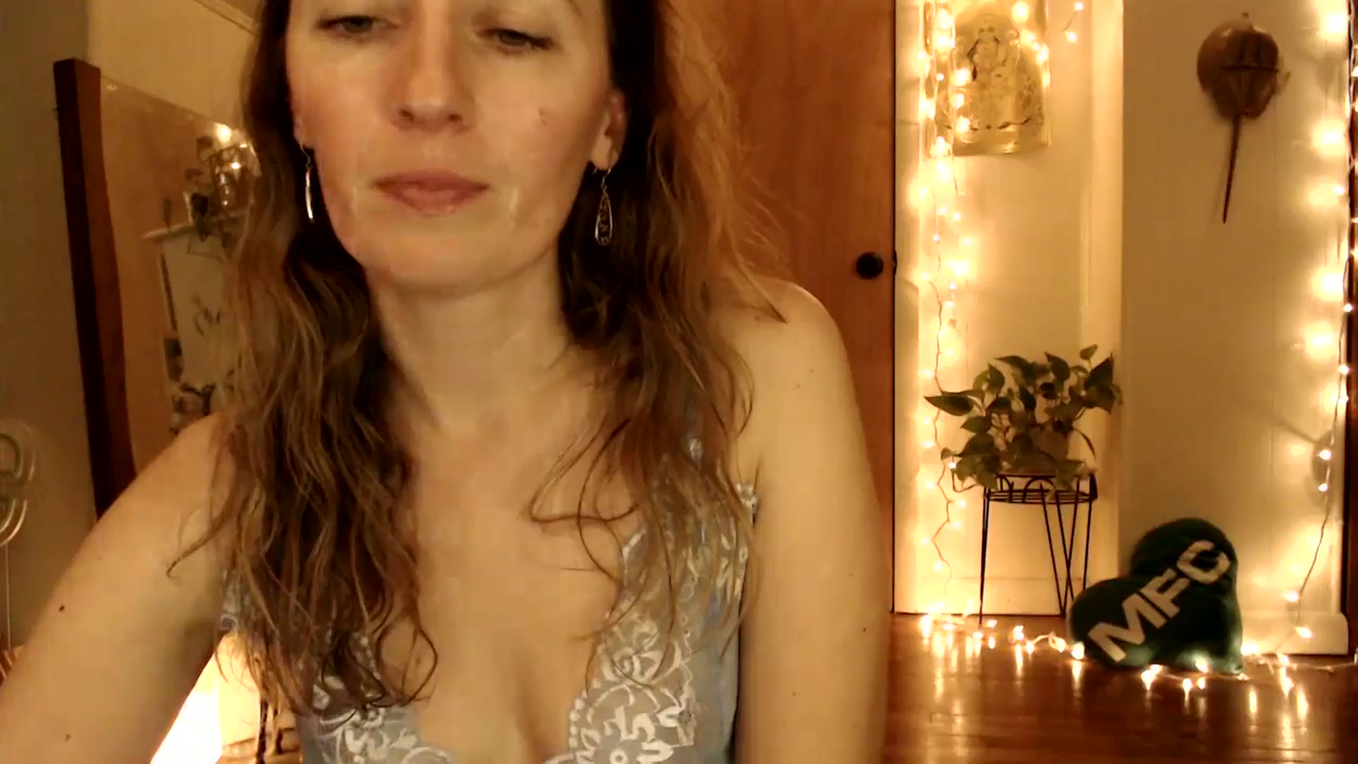 Gallery image thumbnail from WildflowerEm's myfreecams stream on, 02/01/2026, 24:04 image 19 of 20