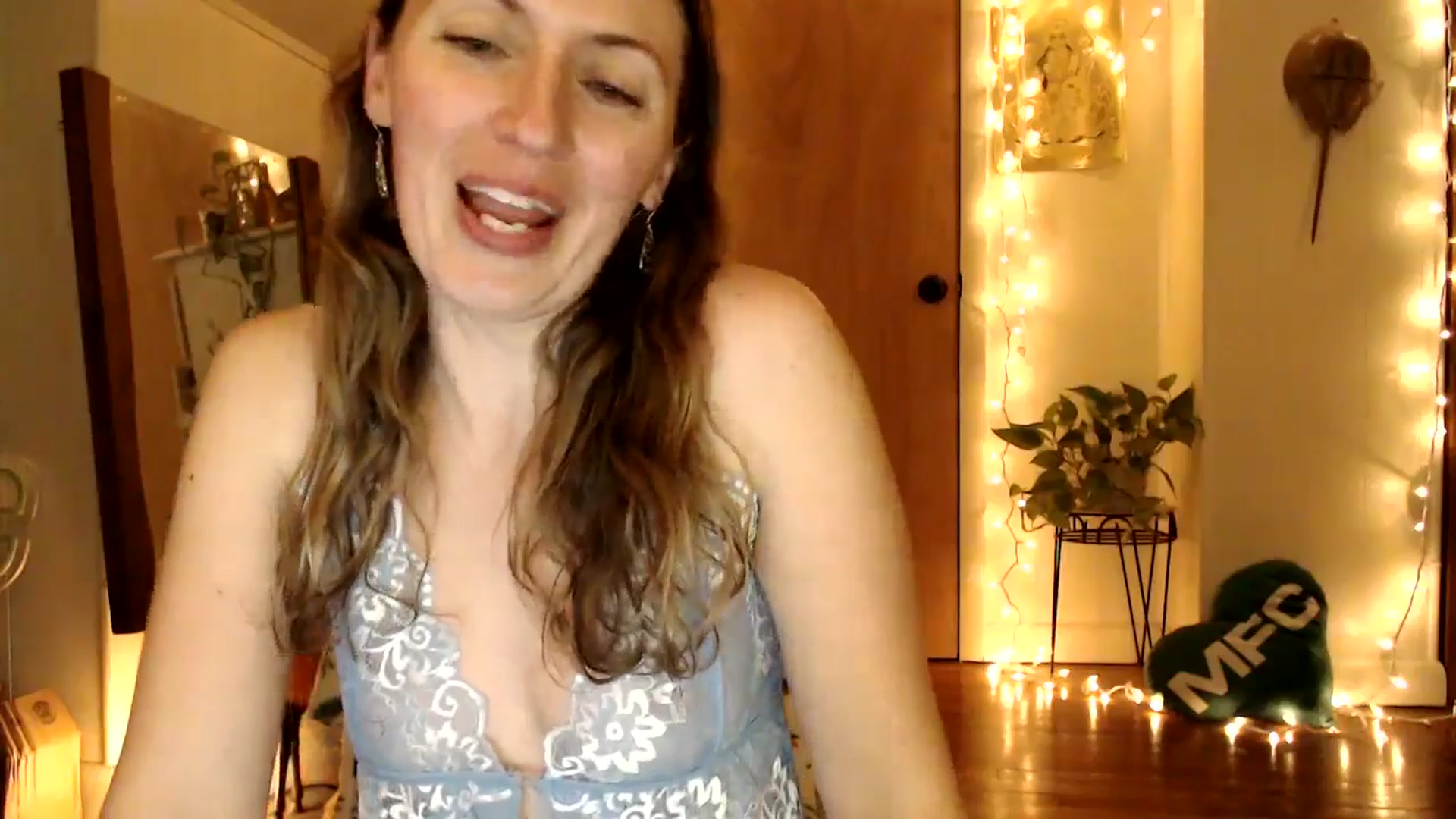 Gallery image thumbnail from WildflowerEm's myfreecams stream on, 02/01/2026, 24:32 image 3 of 20
