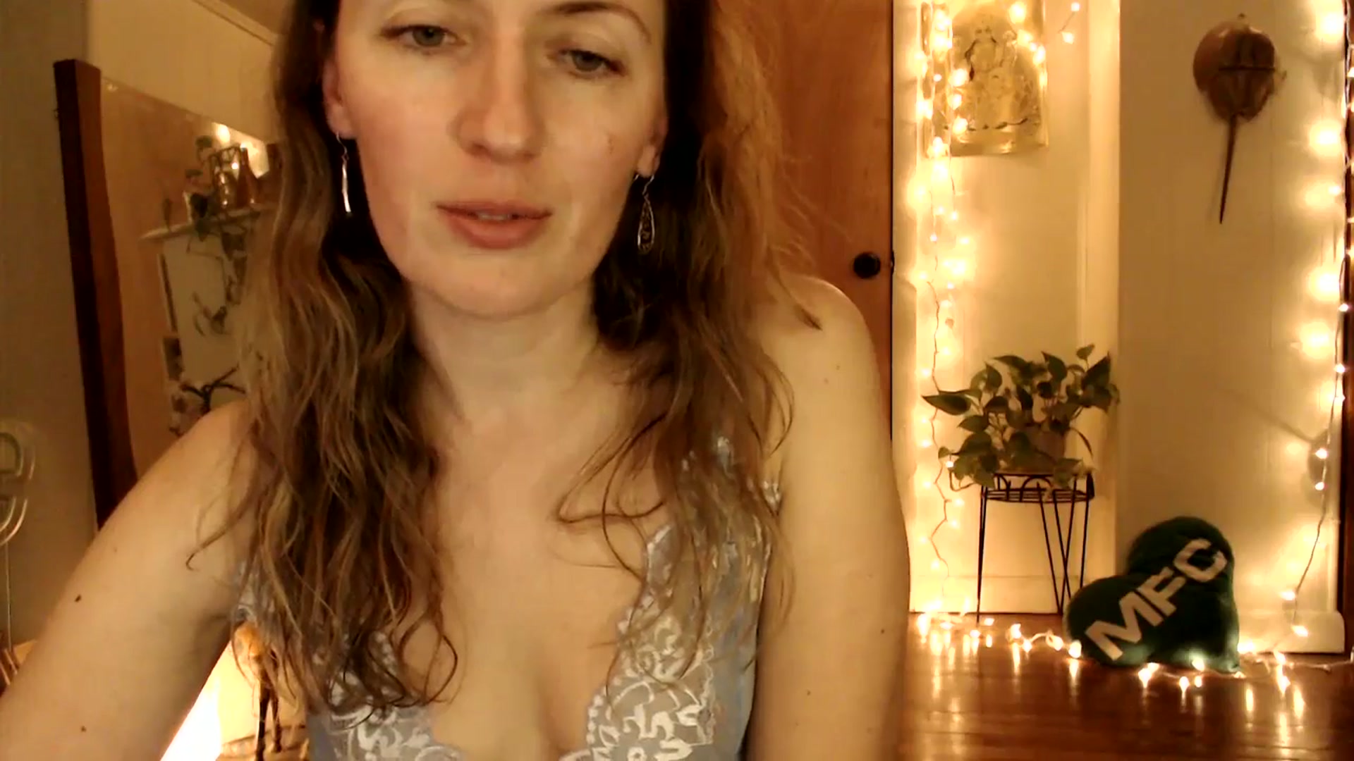 Gallery image thumbnail from WildflowerEm's myfreecams stream on, 02/01/2026, 24:32 image 8 of 20