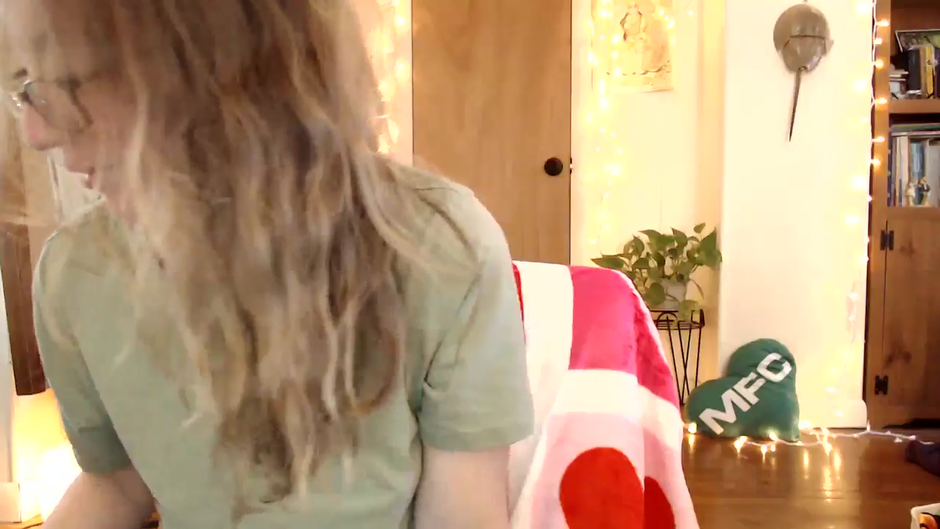 Gallery image thumbnail from WildflowerEm's myfreecams stream on, 02/03/2026, 20:10 image 17 of 20