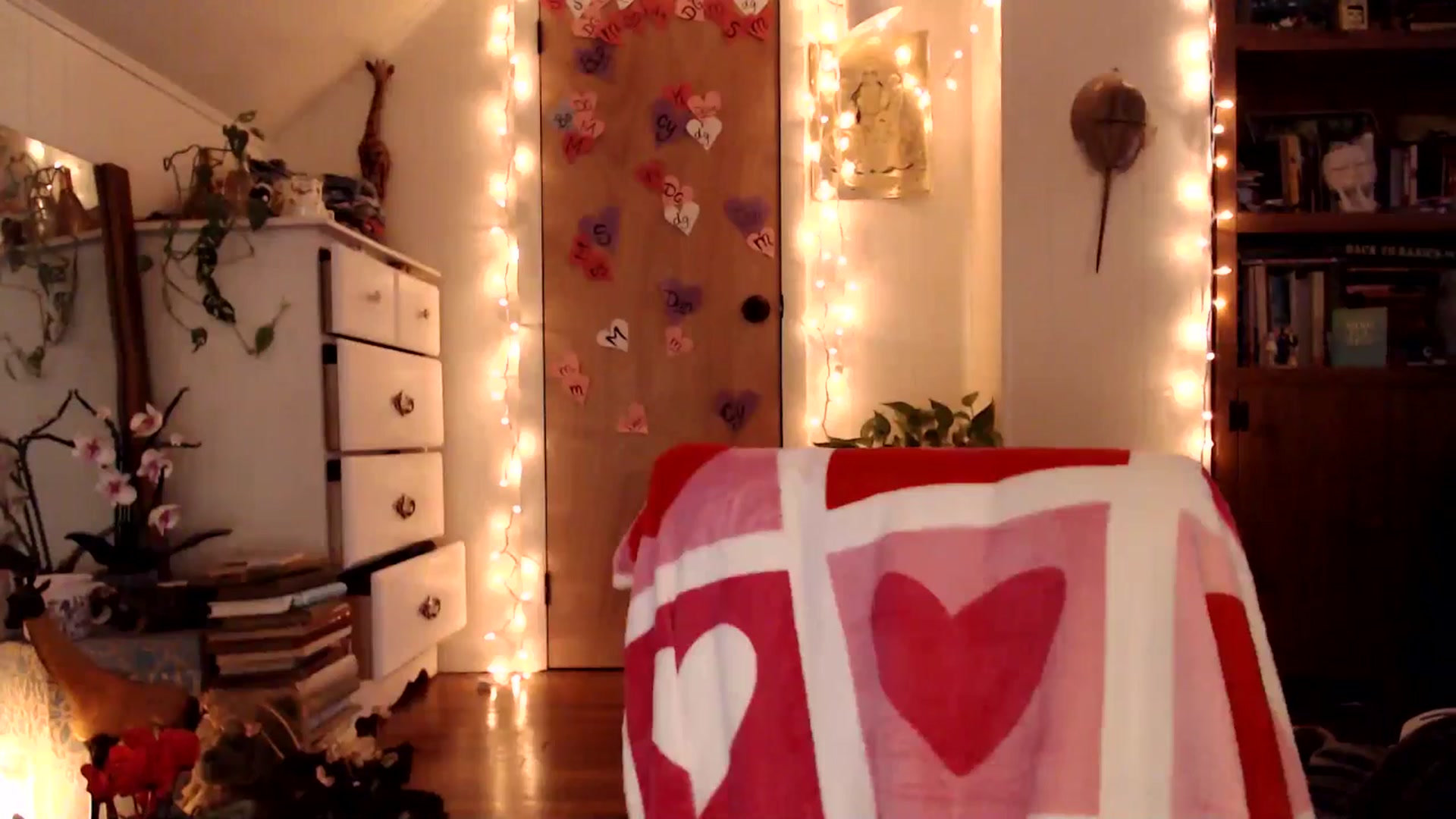 Gallery image thumbnail from WildflowerEm's myfreecams stream on, 02/06/2026, 23:08 image 13 of 20