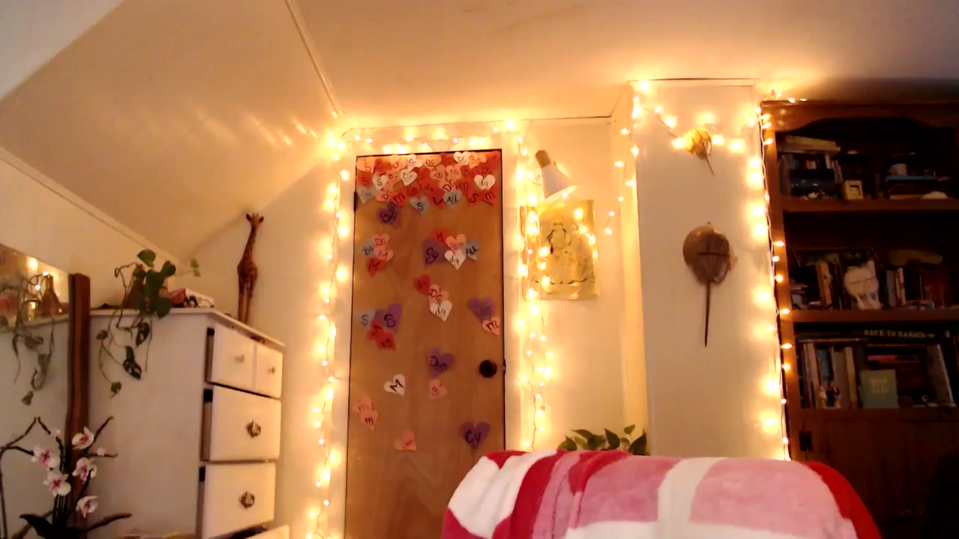 Gallery image thumbnail from WildflowerEm's myfreecams stream on, 02/08/2026, 23:06 image 9 of 20