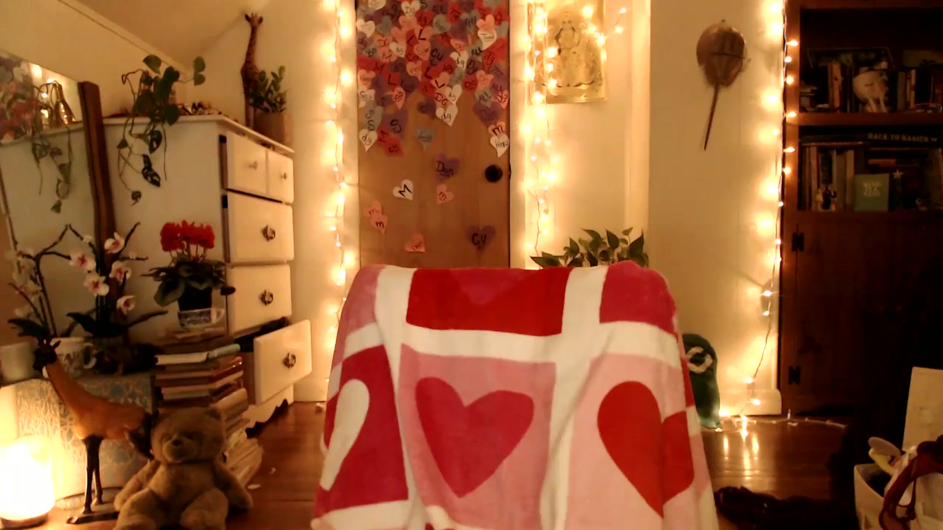 Gallery image thumbnail from WildflowerEm's myfreecams stream on, 02/16/2026, 24:26 image 14 of 20