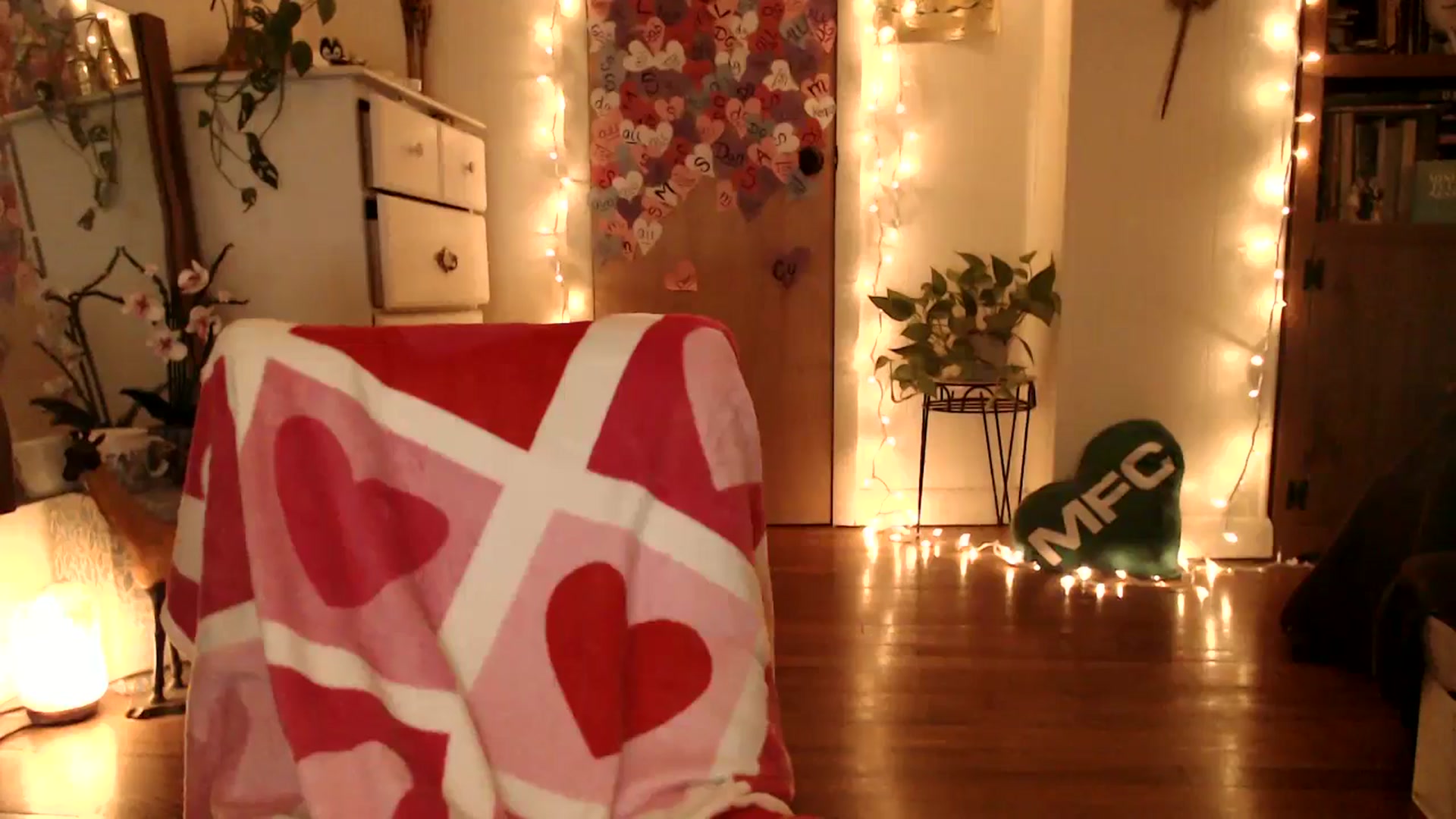 Gallery image thumbnail from WildflowerEm's myfreecams stream on, 02/22/2026, 24:29 image 9 of 20