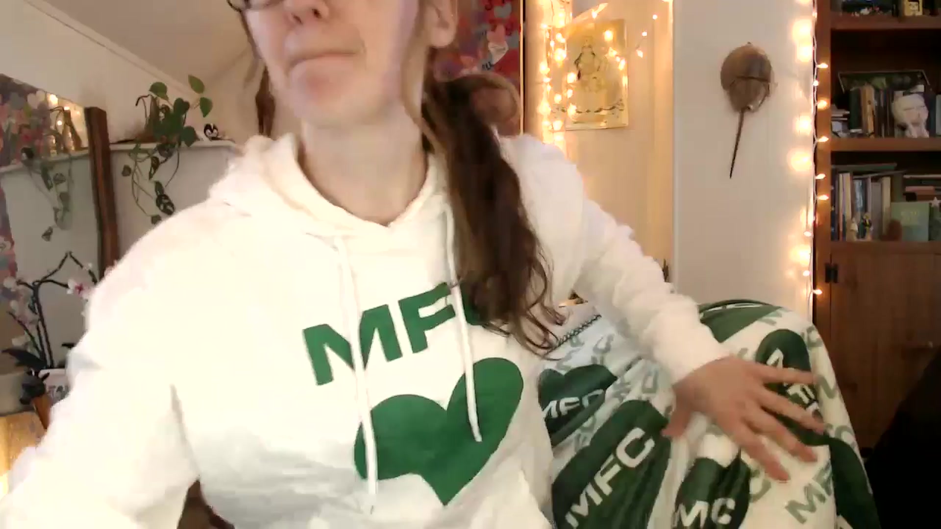 Gallery image thumbnail from WildflowerEm's myfreecams stream on, 03/05/2026, 18:51 image 11 of 20