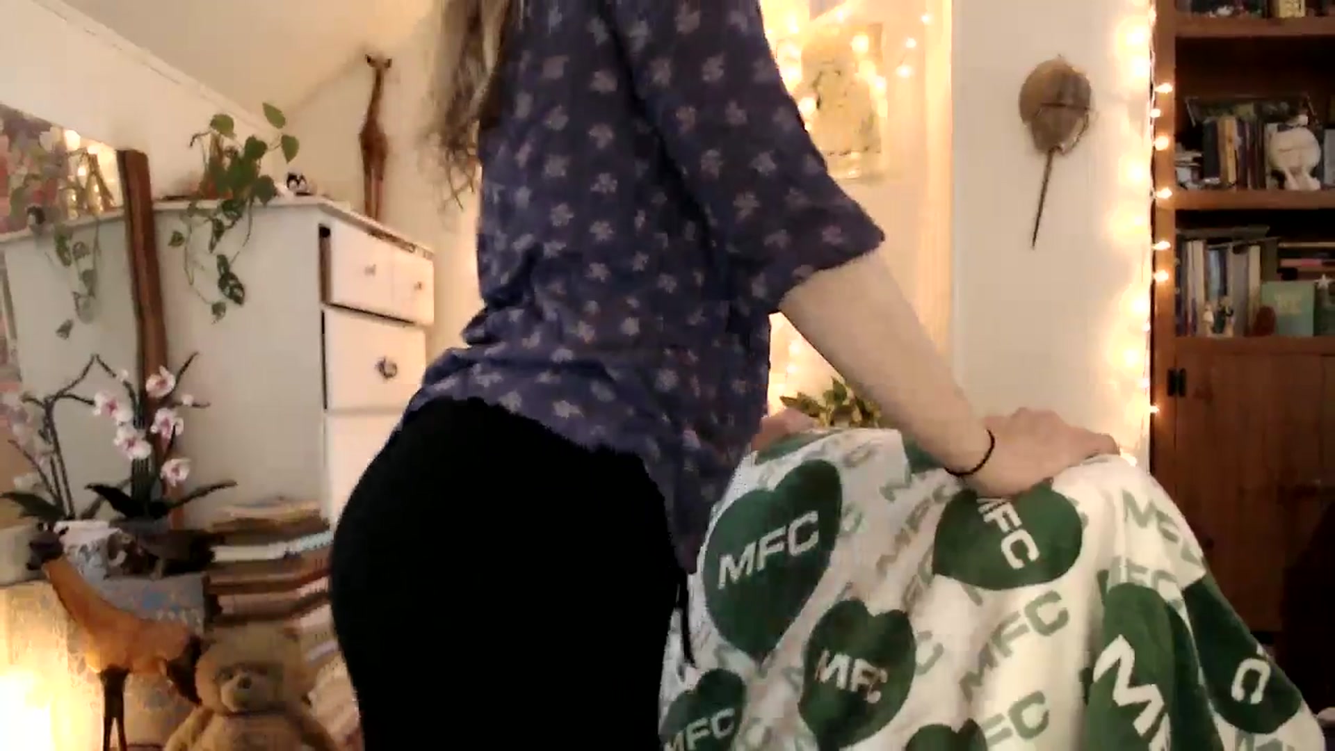 Gallery image thumbnail from WildflowerEm's myfreecams stream on, 03/06/2026, 22:05 image 3 of 20