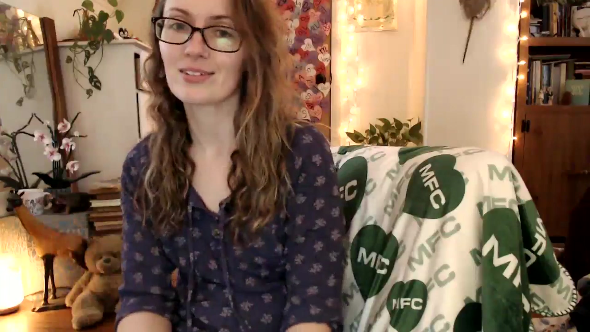 Gallery image thumbnail from WildflowerEm's myfreecams stream on, 03/06/2026, 22:05 image 4 of 20