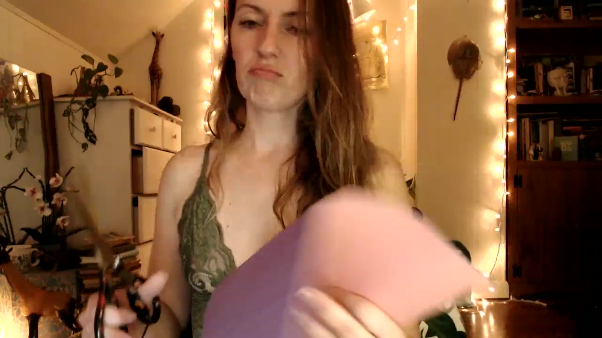 Gallery image thumbnail from WildflowerEm's myfreecams stream on, 03/15/2026, 01:14 image 7 of 20