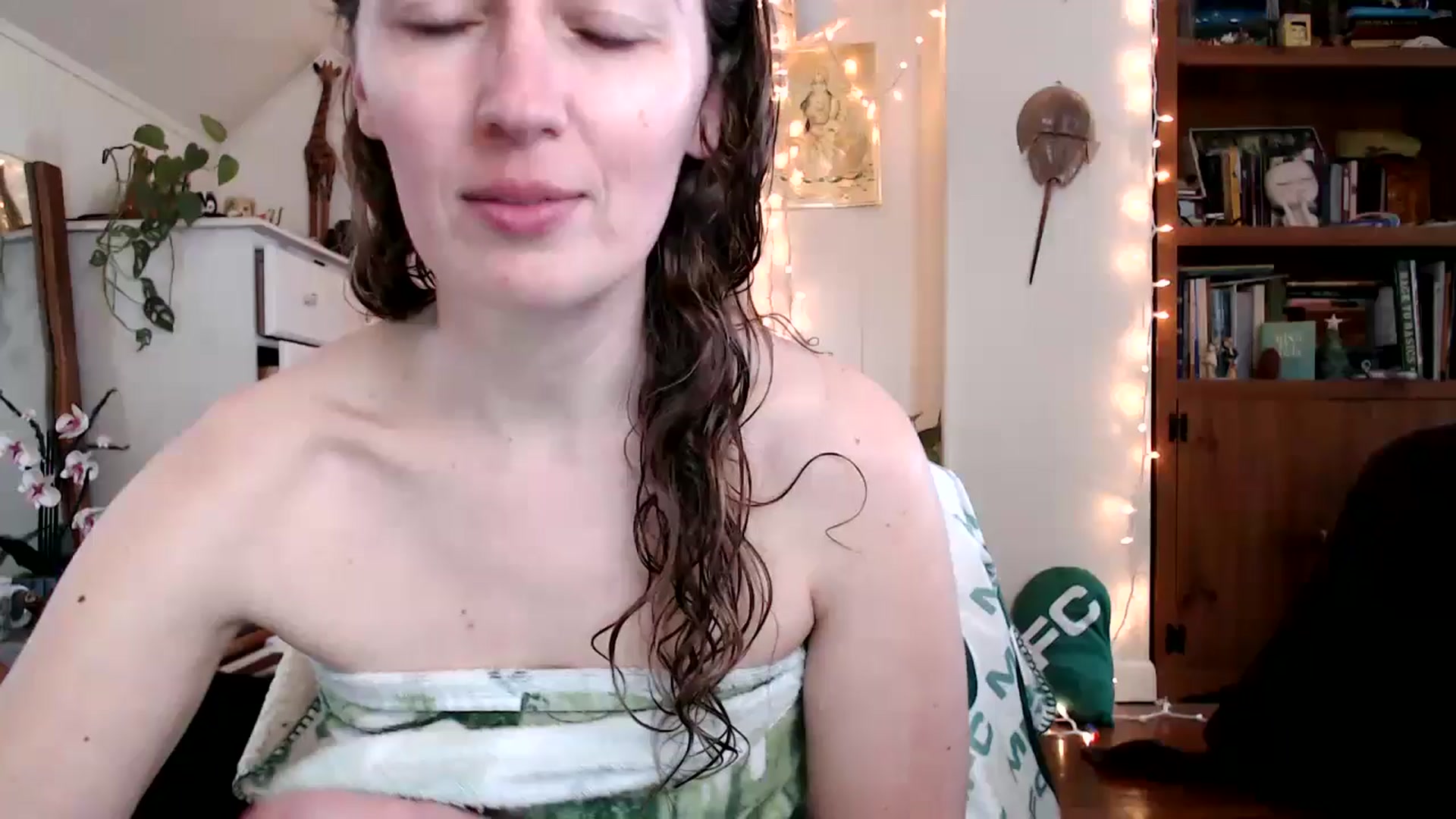 Gallery image thumbnail from WildflowerEm's myfreecams stream on, 03/26/2026, 19:18 image 1 of 20