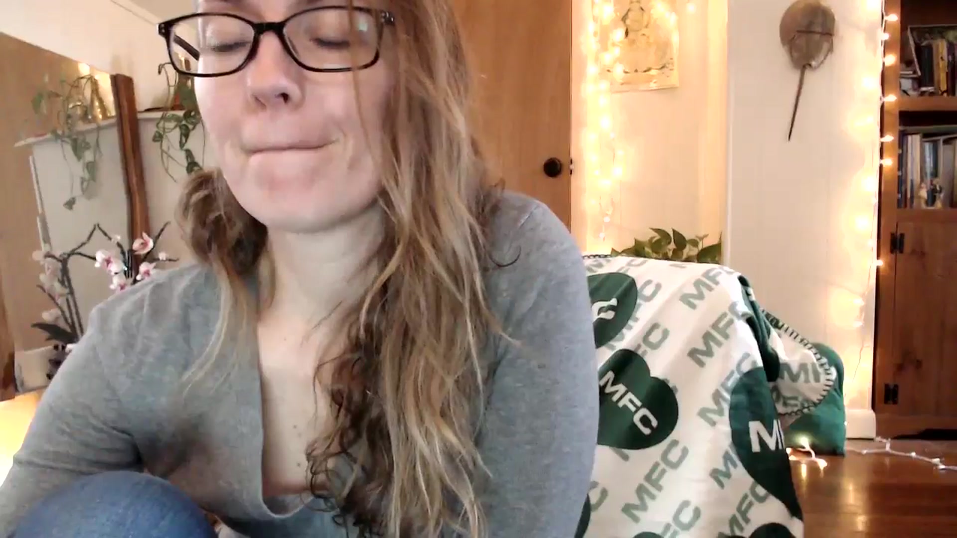 Gallery image thumbnail from WildflowerEm's myfreecams stream on, 03/30/2026, 19:20 image 2 of 20