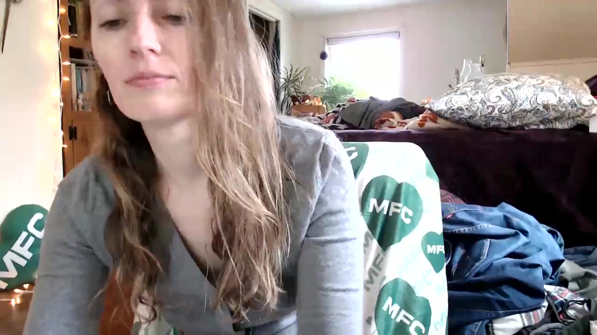 Gallery image thumbnail from WildflowerEm's myfreecams stream on, 03/30/2026, 19:20 image 11 of 20