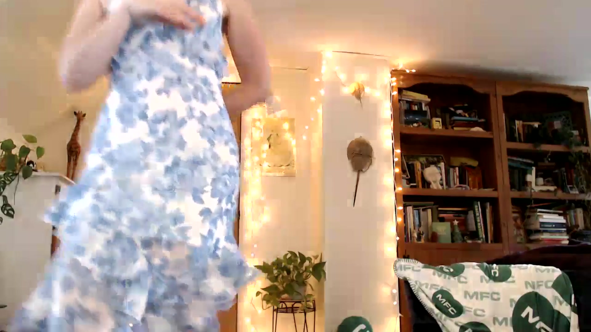Gallery image thumbnail from WildflowerEm's myfreecams stream on, 04/15/2026, 19:09 image 13 of 20