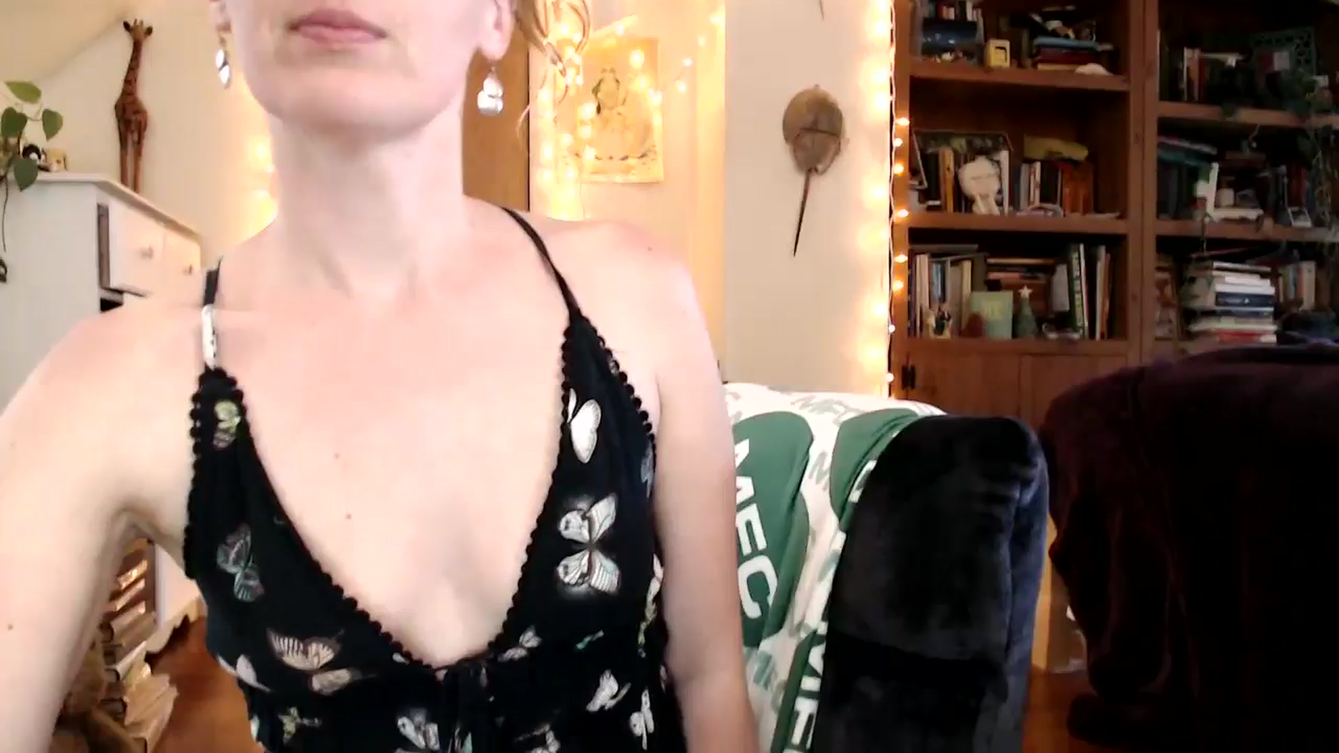 Gallery image thumbnail from WildflowerEm's myfreecams stream on, 04/15/2026, 19:09 image 1 of 20