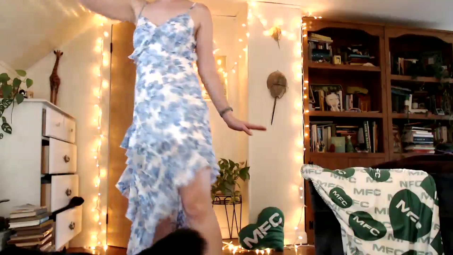 Gallery image thumbnail from WildflowerEm's myfreecams stream on, 04/15/2026, 19:09 image 14 of 20