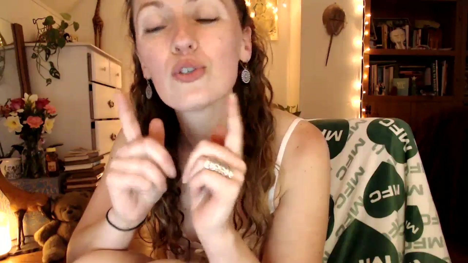 Gallery image thumbnail from WildflowerEm's myfreecams stream on, 04/19/2026, 24:10 image 6 of 20