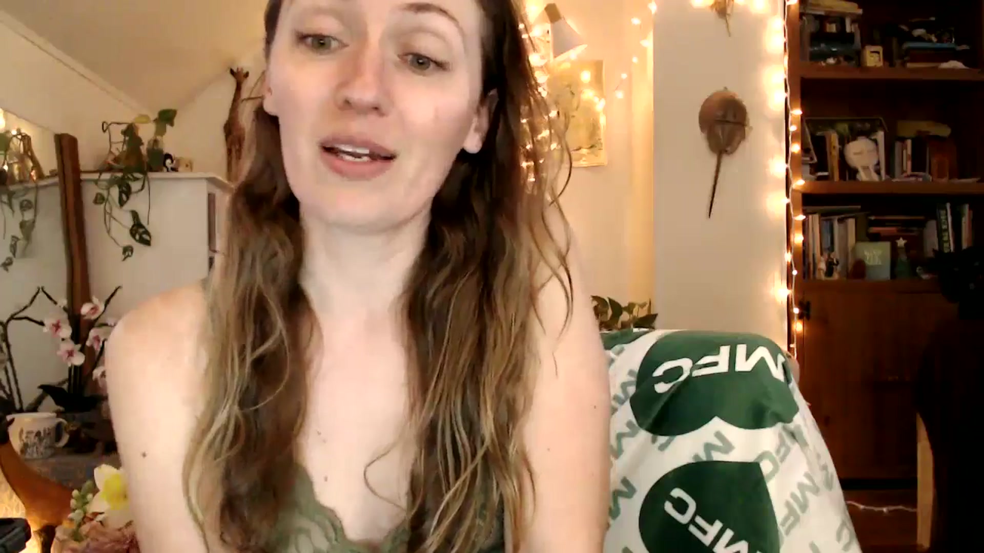Gallery image thumbnail from WildflowerEm's myfreecams stream on, 04/22/2026, 22:13 image 12 of 20