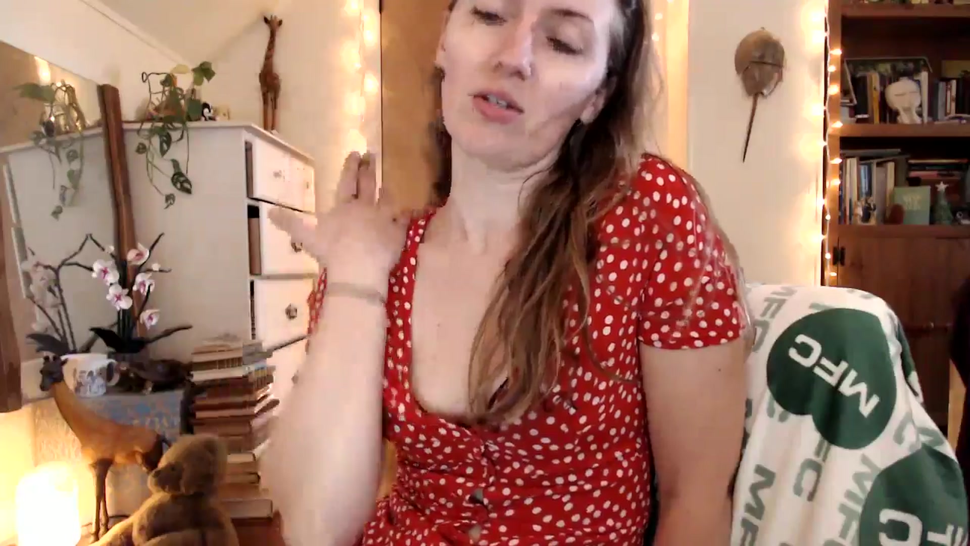 Gallery image thumbnail from WildflowerEm's myfreecams stream on, 04/26/2026, 21:43 image 11 of 20