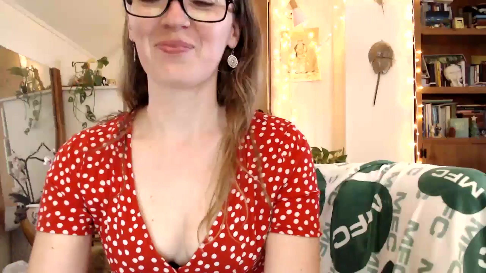 Gallery image thumbnail from WildflowerEm's myfreecams stream on, 04/26/2026, 21:43 image 1 of 20