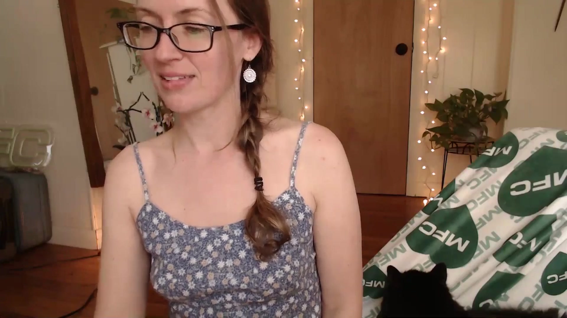 Gallery image thumbnail from WildflowerEm's myfreecams stream on, 04/29/2026, 19:15 image 11 of 20